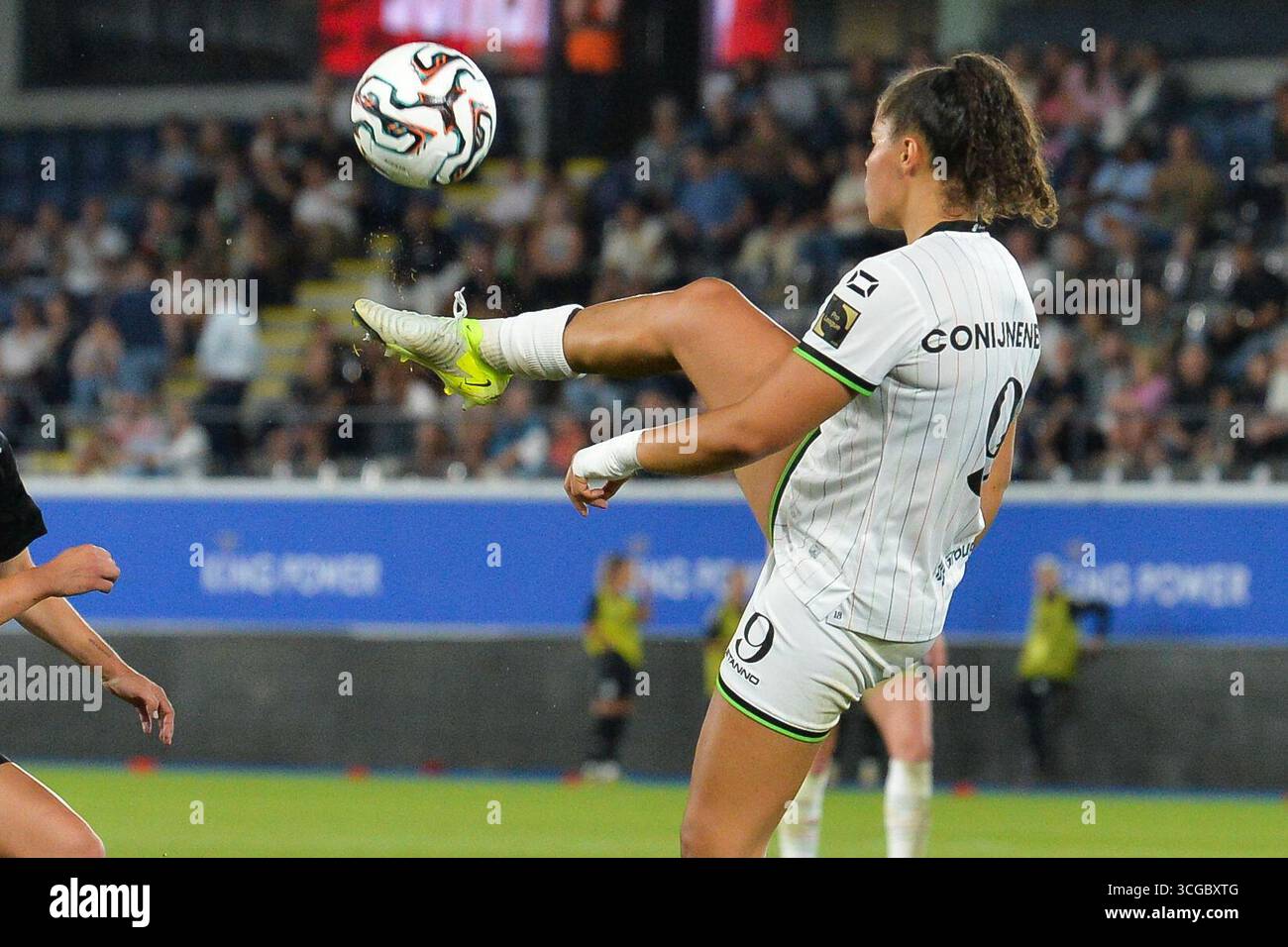 Leuven, Belgique. 27 août 2025. La Jada Conijnenberg féminine de l'OHL photographiée en action lors d'un match de football entre Oud-Heverlee Louvain Women et le SFK 2000 Sarajevo de Bosnie-Herzégovine, mercredi 27 août 2025 à Louvain, le premier match du tournoi de qualification pour la compétition de l'UEFA Champions League. BELGA PHOTO JILL DELSAUX crédit : Belga News Agency/Alamy Live News Banque D'Images