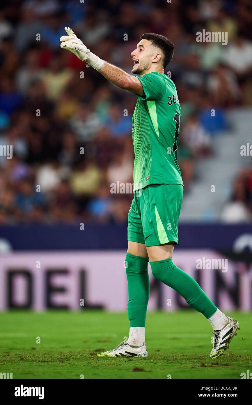 VALENCE, ESPAGNE - 23 AOÛT : Joan Garcia du FC Barcelone lors du match LaLiga EA Sports entre Levante UD et le FC Barcelone à Ciutat de Valencia o Banque D'Images