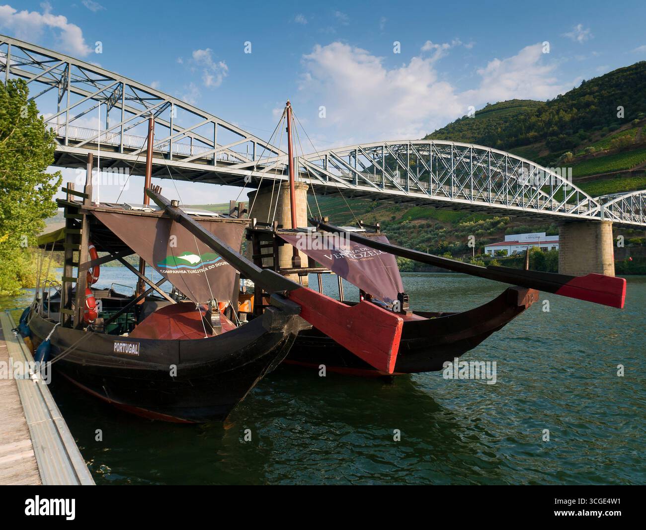 Bateaux à Pinhao, vallée du Douro, Portugal Banque D'Images
