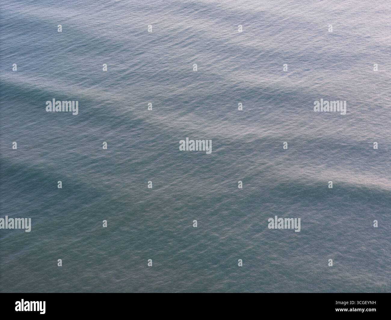 Eau de mer lisse avec ondulation aérienne au-dessus de la vue de dessus Banque D'Images
