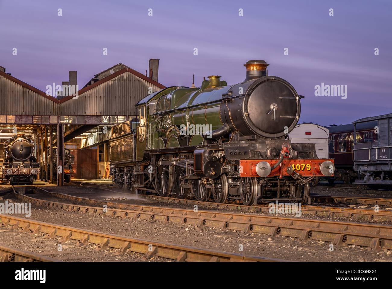 GWR 'Castle' 4-6-0 No.4079 'Pendennis Castle'. Didcot Railway Centre, Oxfordshire., Angleterre, Royaume-Uni Banque D'Images