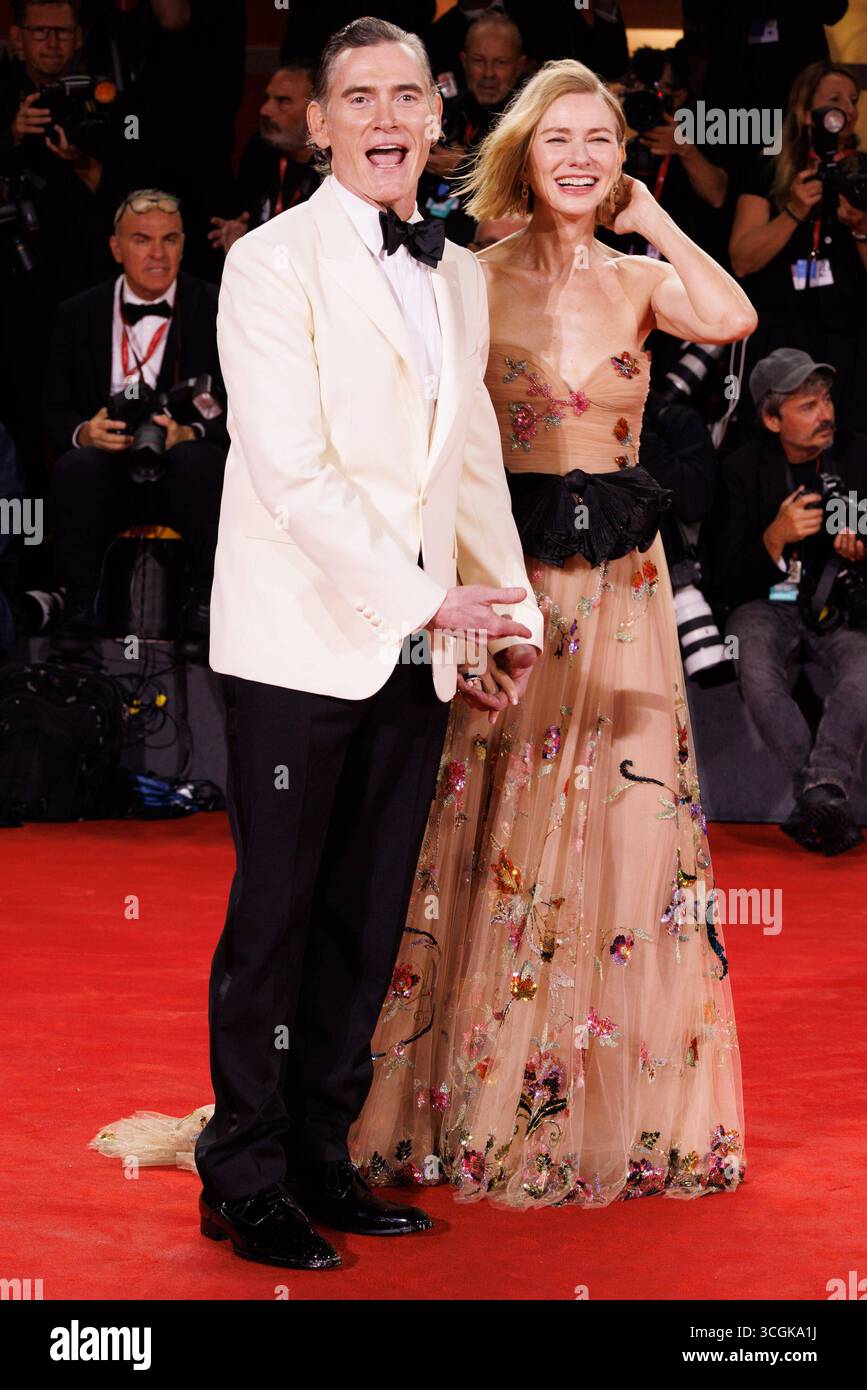 News - tapis rouge Jay Kelly - le 82ème Festival international du film de Venise Billy Crudup et Naomi Watts assistent au tapis rouge Jay Kelly lors du 82ème Festival international du film de Venise le 28 août 2025 à Venise, Italie. Photo : Cinzia Camela. Lido di Venezia Palazzo del Cinema Italy Copyright : xCinziaxCamelax/xLiveMediax LPN_1998114 Banque D'Images