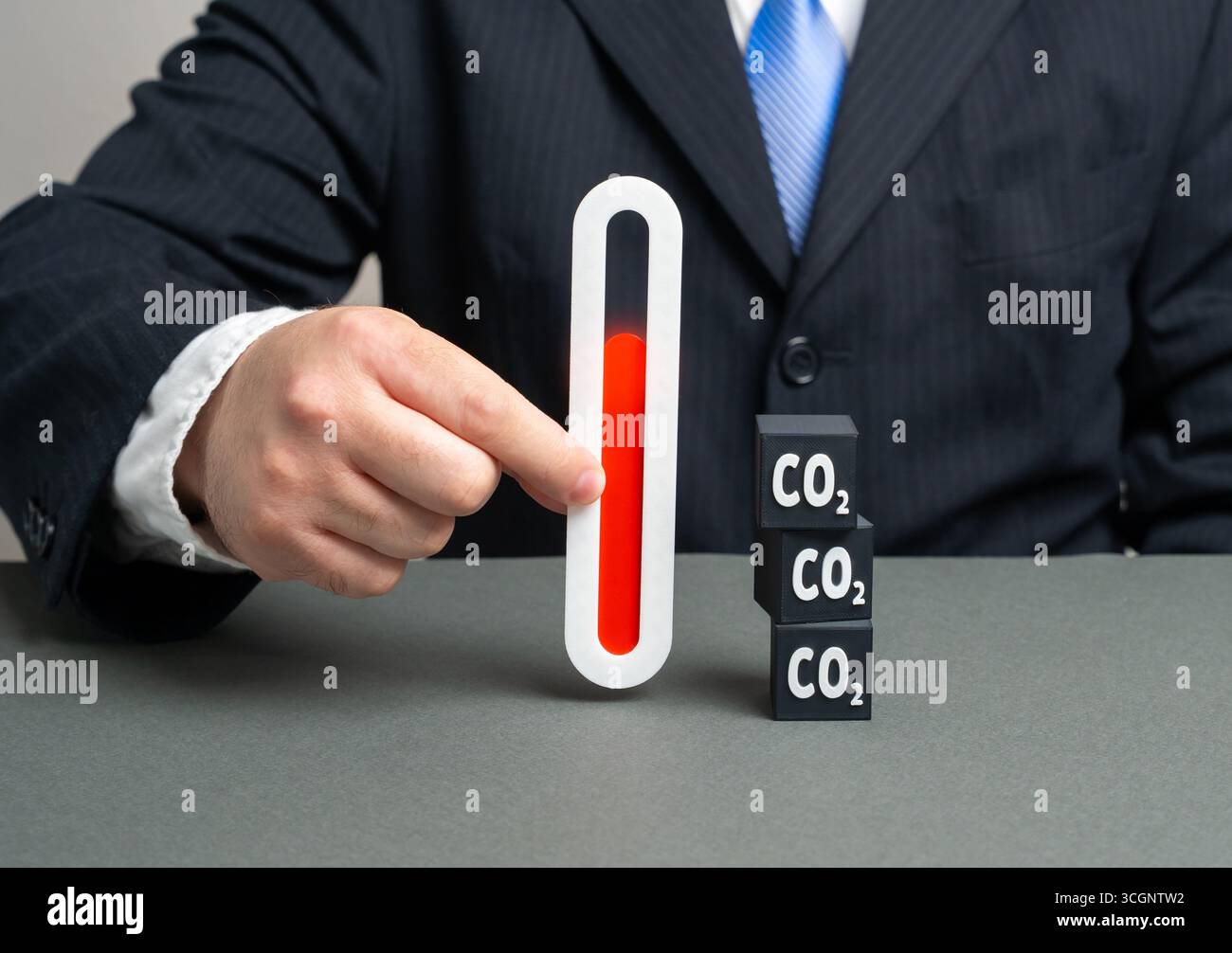 La quantité d'émissions de CO2 approche de la critique. Hausse des températures et changement climatique. Émissions dans les limites des quotas, réchauffement climatique, durabilité c Banque D'Images