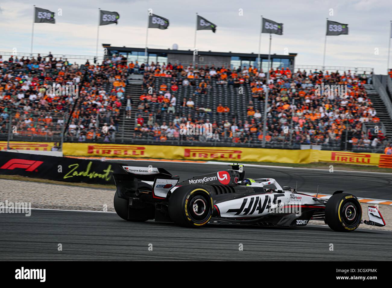 Zandvoort, Rieti, Nederlands. 29 août 2025. Oliver Bearman (GBR) - Haas F1 Team vendredi, jour2, du Grand Prix des pays-Bas de formule 1 Heineken 2025, Zandvoort, Nederlands, du 28 au 31 août - Round 15 du 24 du Championnat du monde F1 2025 (crédit image : © Alessio de Marco/ZUMA Press Wire) USAGE ÉDITORIAL SEULEMENT ! Non destiné à UN USAGE commercial ! Banque D'Images