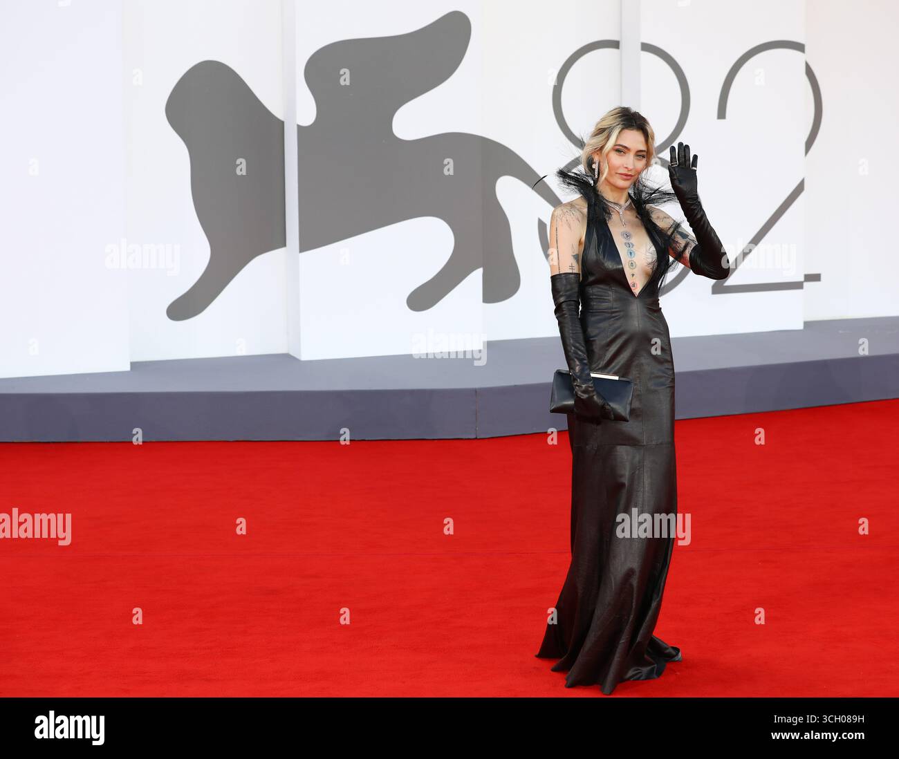 30 août 2025, Venise, Vénétie, Italie : PARIS JACKSON sur le tapis rouge pour la première projection de 'Frankenstein' au 82ème Festival du film de Venise au Lido de Venise, Italie. (Crédit image : © Mickael Chavet/ZUMA Press Wire) USAGE ÉDITORIAL SEULEMENT ! Non destiné à UN USAGE commercial ! Banque D'Images