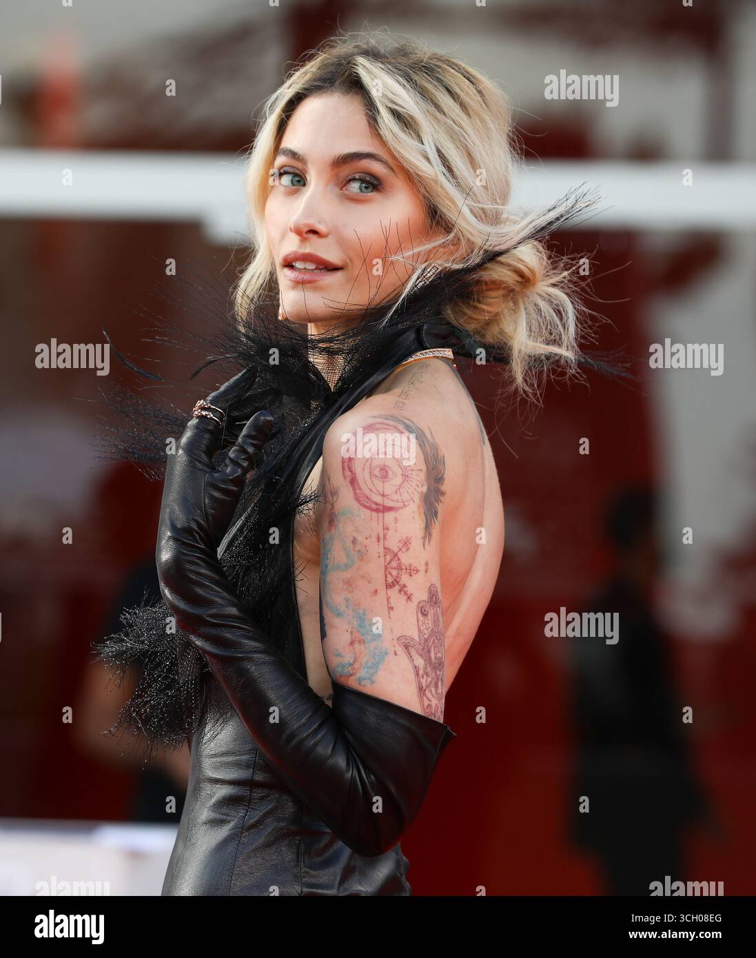 30 août 2025, Venise, Vénétie, Italie : PARIS JACKSON sur le tapis rouge pour la première projection de 'Frankenstein' au 82ème Festival du film de Venise au Lido de Venise, Italie. (Crédit image : © Mickael Chavet/ZUMA Press Wire) USAGE ÉDITORIAL SEULEMENT ! Non destiné à UN USAGE commercial ! Banque D'Images