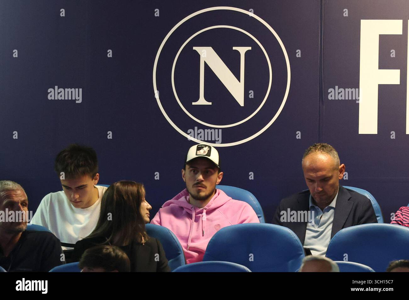 Napoli, Italie. 30 août 2025. Eljif Elmas lors du match de football Serie A entre Napoli et Cagliari au stade Diego Armando Maradona à Naples, dans le sud de l'italie - samedi 30 août 2025. Sport - Soccer . (Photo de Alessandro Garofalo/LaPresse) crédit : LaPresse/Alamy Live News Banque D'Images