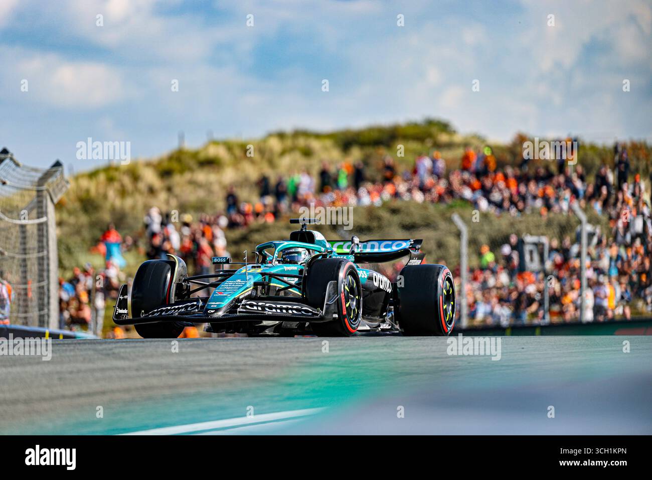 Lance Stroll (CAN) - Aston Martin Aramco F1 Team - Aston Martin AMR25 - Mercedes pendant le vendredi, jour2, du Grand Prix de formule 1 Heineken Dutch 2025, Zandvoort, les Nederlands, du 28 au 31 août - Round 15 du 24 du Championnat du monde F1 2025 Banque D'Images