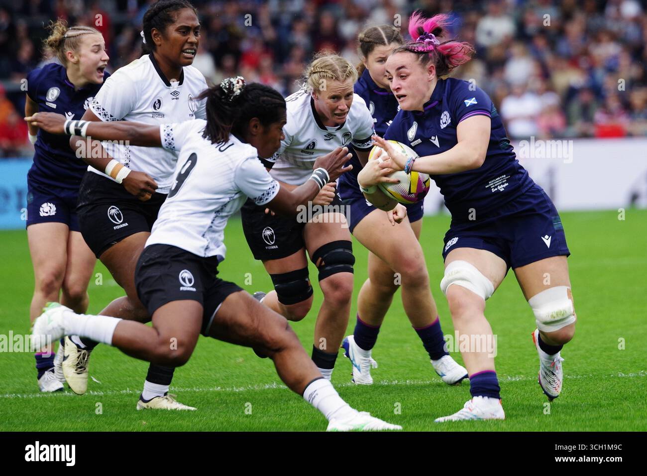 Salford, Angleterre, 30 août 2025. Evie Gallagher joue pour l'Écosse contre les Fidji lors de la Coupe du monde de rugby féminin au Salford Community Stadium, Manchester. Crédit : Colin Edwards/Alamy Live News Banque D'Images