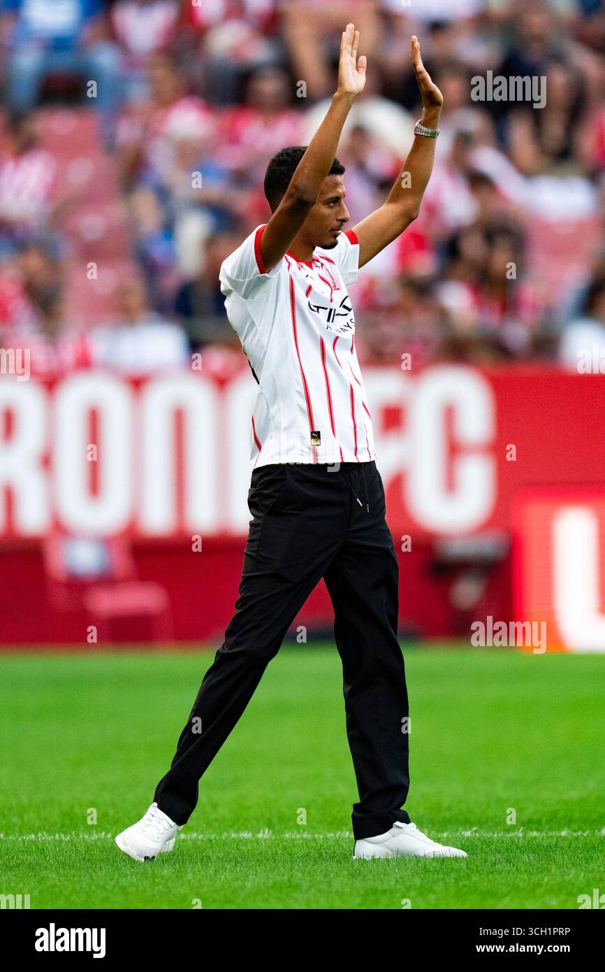 Gérone, Espagne. 30 août 2025. Azzedine Ounahi (Girona FC) est vu avant le match de la Liga entre Girona FC et Sevilla FC, au stade Montilivi le 30 août 2025 à Gérone, Espagne. Foto : Siu Wu crédit : dpa/Alamy Live News Banque D'Images