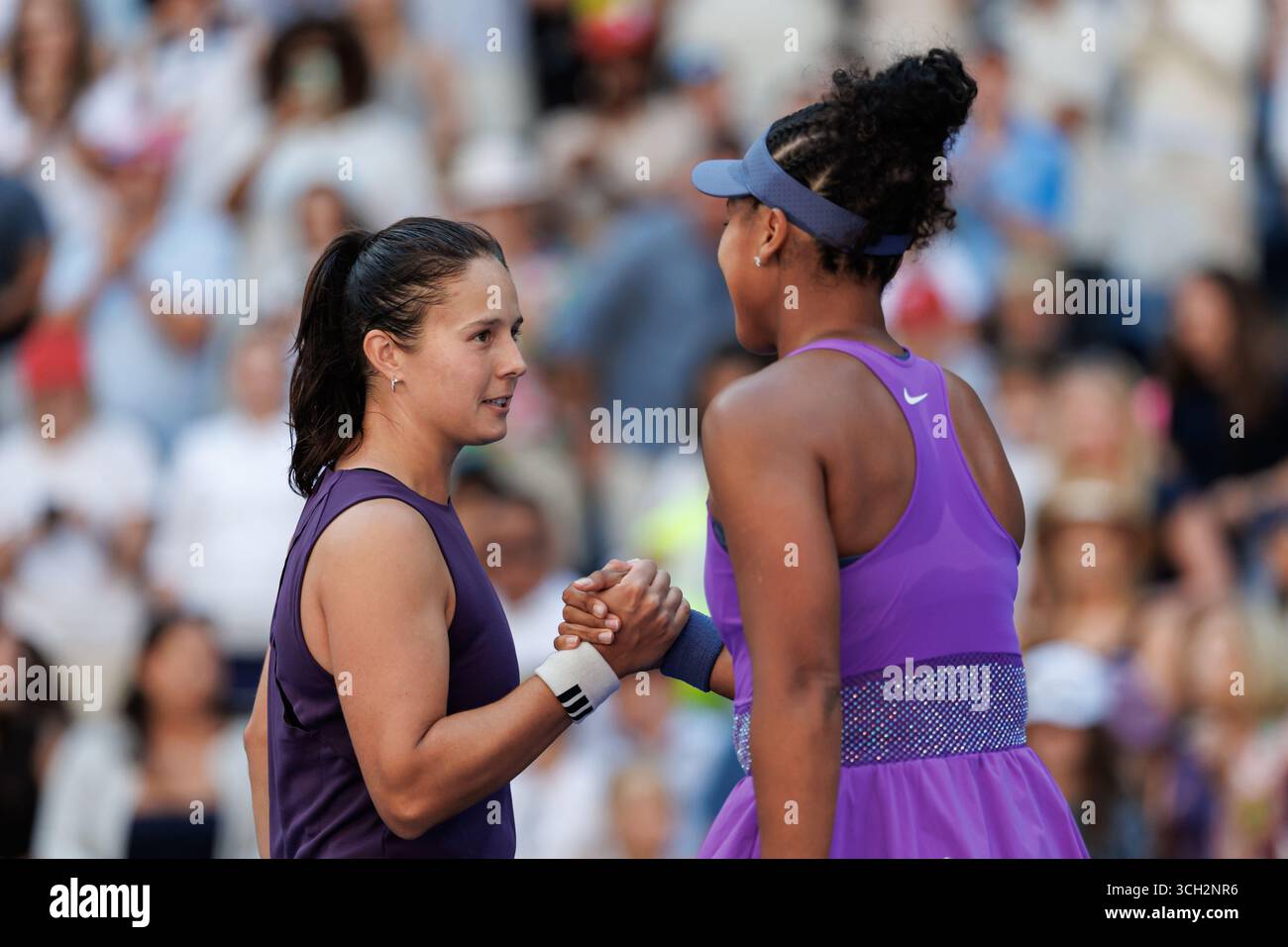 États-Unis. 30 août 2025. Queens, New York. 30 août 2025 : Naomi Osaka (JPN) bat Daria Kasatkina (AUS) lors de l'US Open 2025. Crédit : Corleve/Alamy Live News Banque D'Images