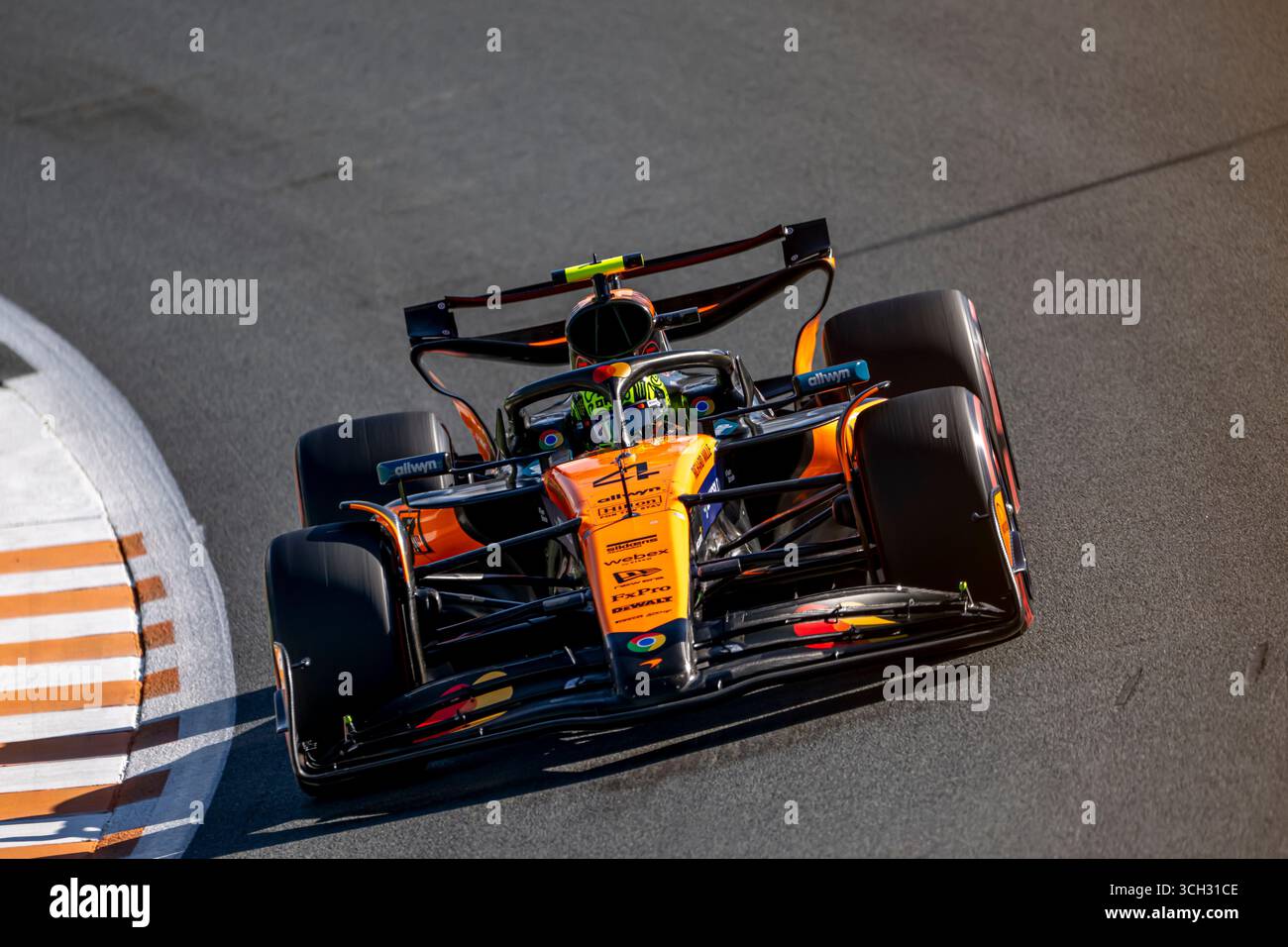 Zandvoort, pays-Bas, 30 août 2025, Lando Norris, du Royaume-Uni, concourt pour McLaren F1. Qualification pour le Grand Prix des pays-Bas 2025, qui se déroule à Zandvoort, aux pays-Bas. Crédit : Michael Potts/Alamy Live News Banque D'Images