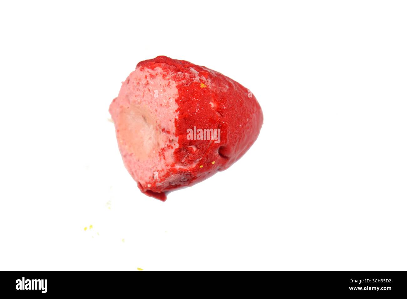 Friandises surgelées aromatisées aux fruits de fraise, glaçons ou barres de crème glacée, combinaison de fruits et de crème glacée, assortiment de saveurs un tr d'été rafraîchissant Banque D'Images