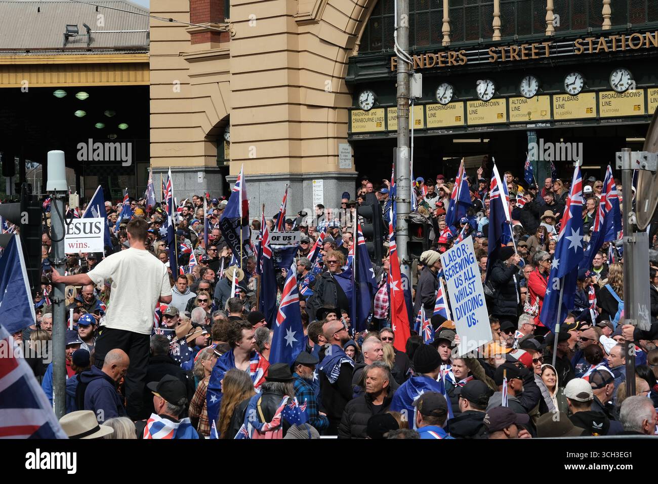 Rassemblement anti-immigration à Melbourne, Victoria, Australie Banque D'Images
