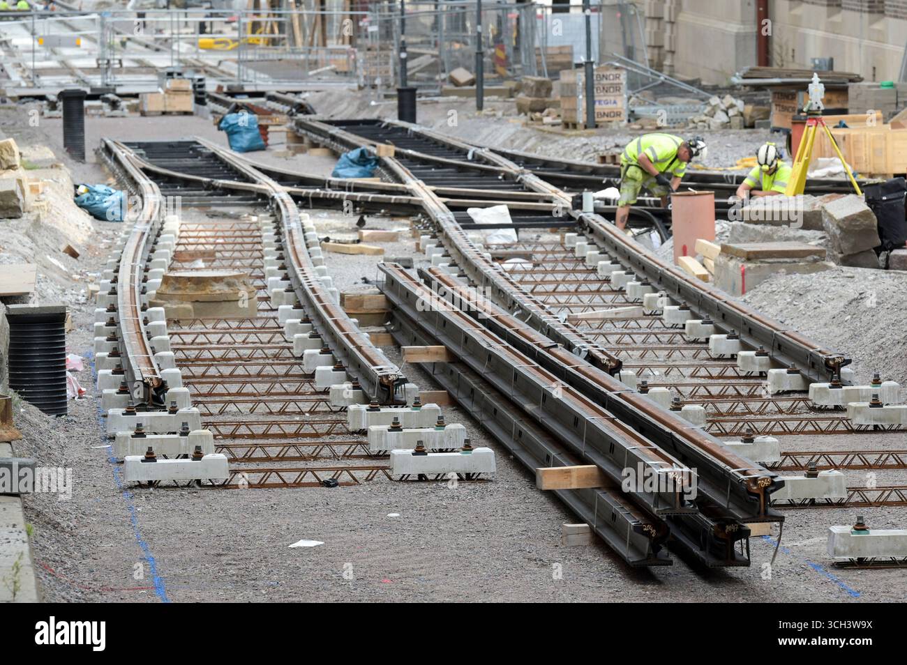 SUÈDE, ville Norrkoping, construction de voies pour tramway / SCHWEDEN, Norrköing, Neubau Schgienenentz für Straßenbahn Banque D'Images