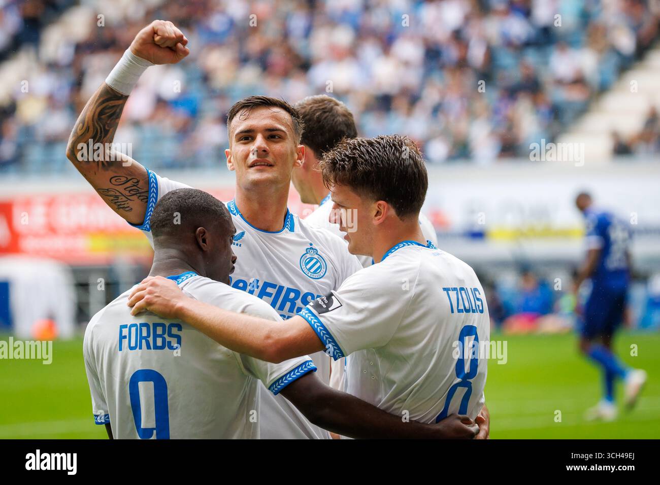 Gand, Belgique. 31 août 2025. Aleksandar Stankovic célèbre après avoir marqué lors d'un match de football entre la KAA Gent et le Club Bruges, dimanche 31 août 2025 à Gent, le jour 6 de la première division 'Jupiler Pro League' 2025-2026 du championnat belge. BELGA PHOTO KURT DESPLENTER crédit : Belga News Agency/Alamy Live News Banque D'Images