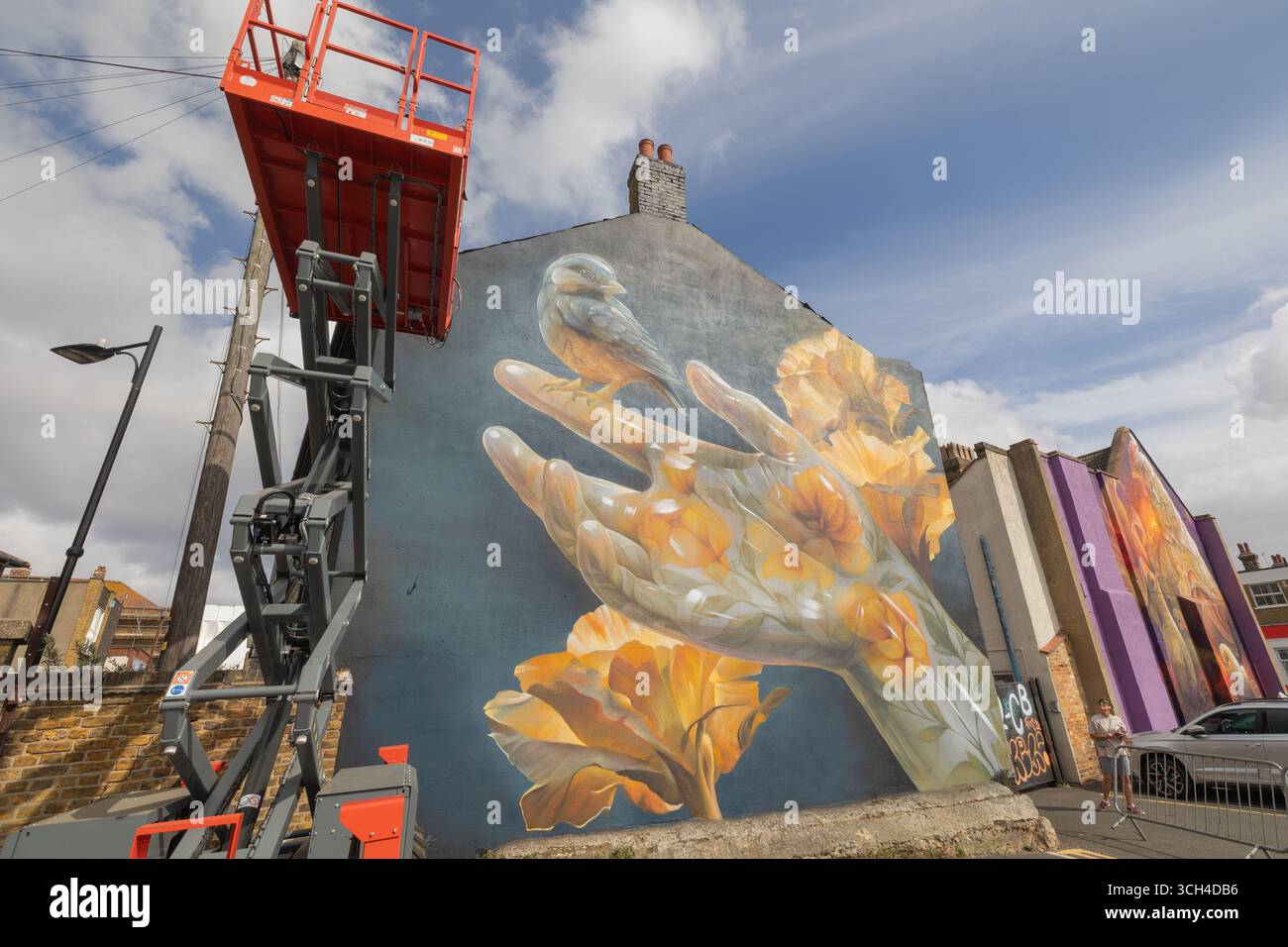 Southend on Sea, Royaume-Uni. 31 août 2025. Le troisième et dernier jour de City Jam. De nombreux artistes ont terminé leurs peintures murales, mais certains travaillent encore pour terminer leur travail. 2025 est la quatrième année de l'événement. L'événement compte plus de 250 artistes peints à travers la ville sur des murs temporaires et permanents. Penelope Barritt/Alamy Live News Banque D'Images