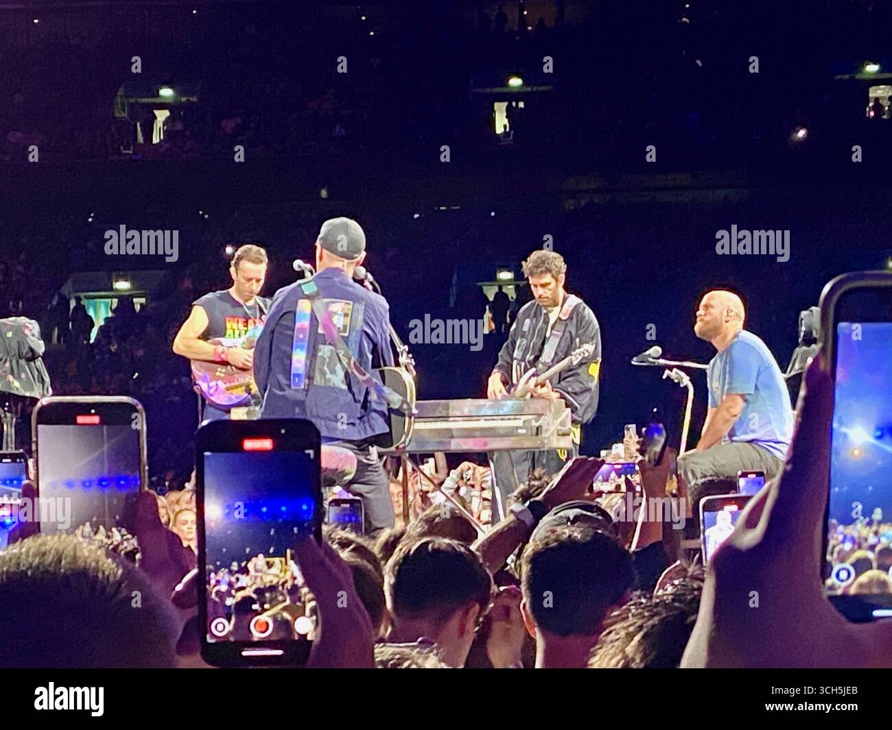 Coldplay music of the spheres world tour support Banque de ...