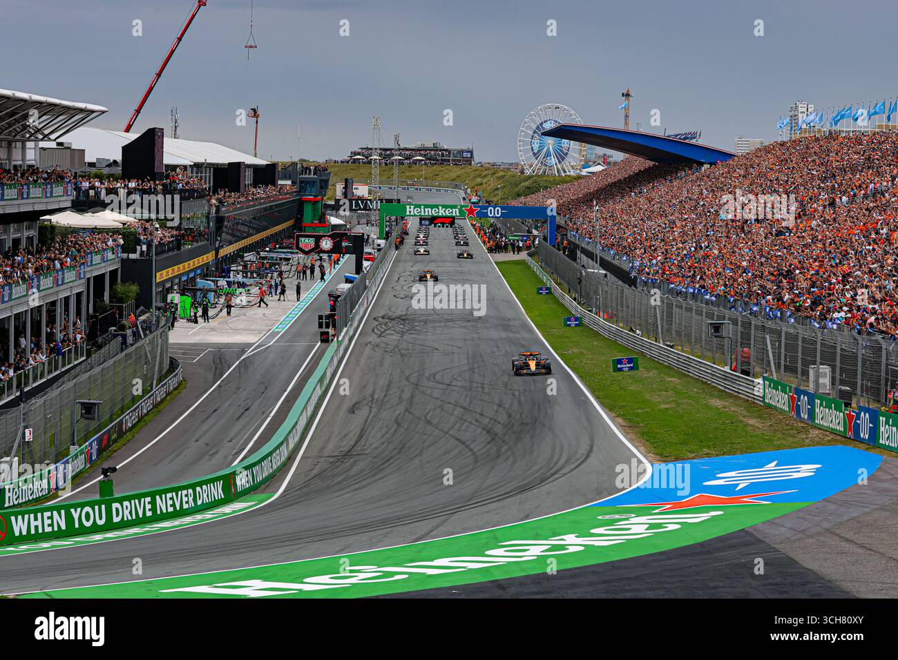 Zandvoort, Nederlands. 31 août 2025. 8/31/2025 - départ de la course vendredi, jour2, du Grand Prix de formule 1 Heineken 2025, Zandvoort, Nederlands, du 28 au 31 août - Round 15 du 24 du Championnat du monde F1 2025 (photo par Alessio de Marco/Sipa USA) crédit : Sipa USA/Alamy Live News Banque D'Images
