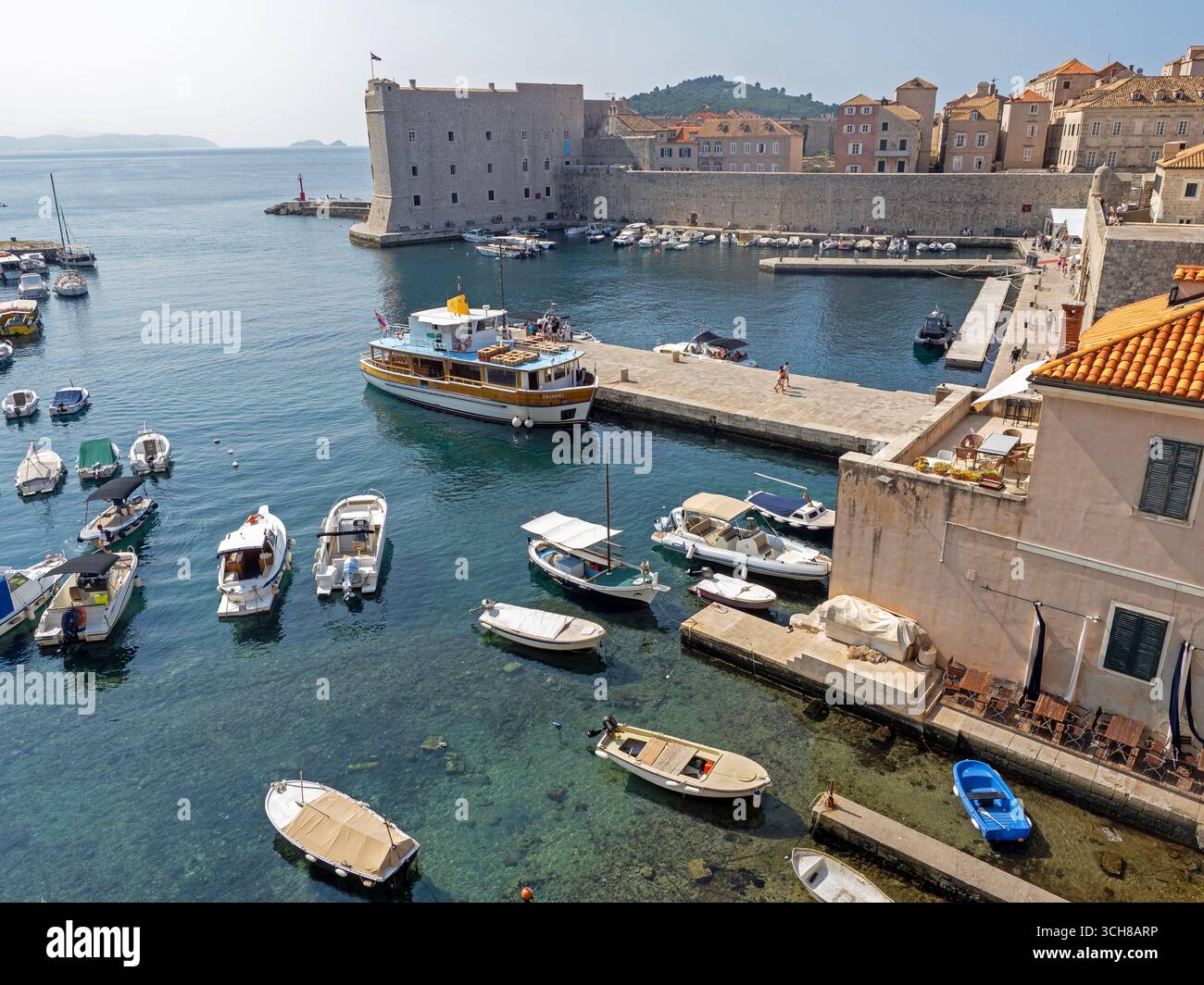 Le vieux port de Dubrovnik Banque D'Images
