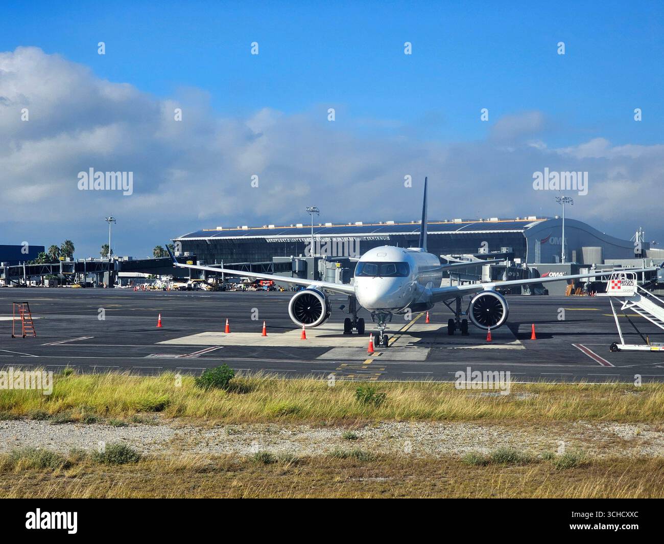 Monterrey, Nuevo Leon, Mexique - 27 juillet 2025 : Monterrey General Mariano Escobedo International Airport MTY, le principal aéroport de Nuevo Leon Banque D'Images