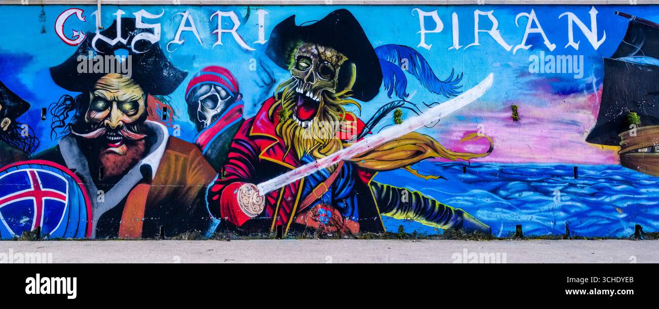 Vue panoramique d'un graffiti montrant des pirates, symbole de la ville de Piran. Banque D'Images