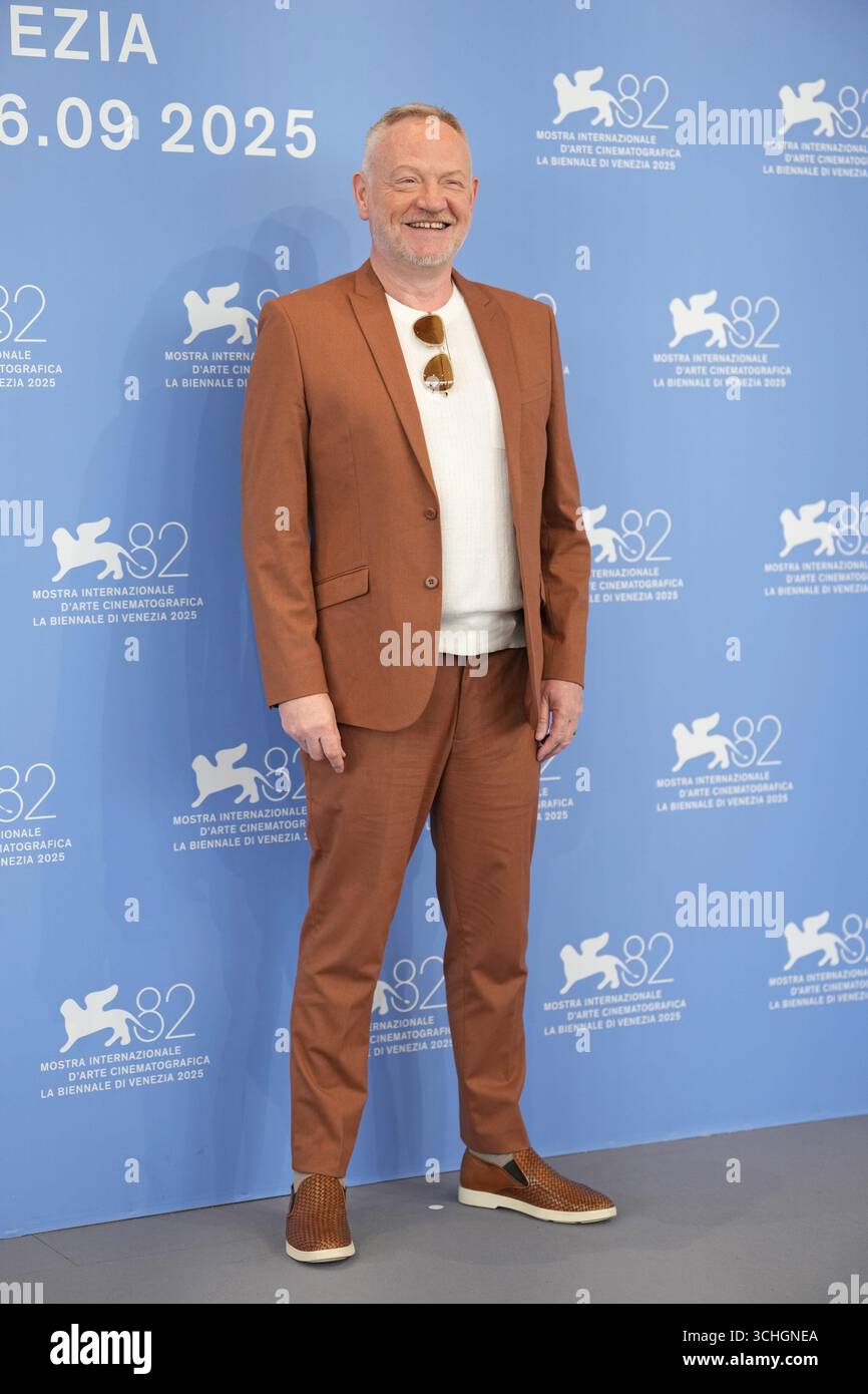 Venezia, Italie. 02 septembre 2025. Jared Harris assiste à la photoconférence du film 'A House of Dynamite' lors du 82e Festival international du film de Venise le 2 septembre 2025, Venise, Italie (photo de Gian Mattia D'Alberto/Lapresse) crédit : LaPresse/Alamy Live News Banque D'Images