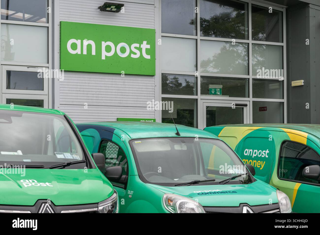 Un dépôt de poste à Skibbereen, West Cork, Irlande. Banque D'Images