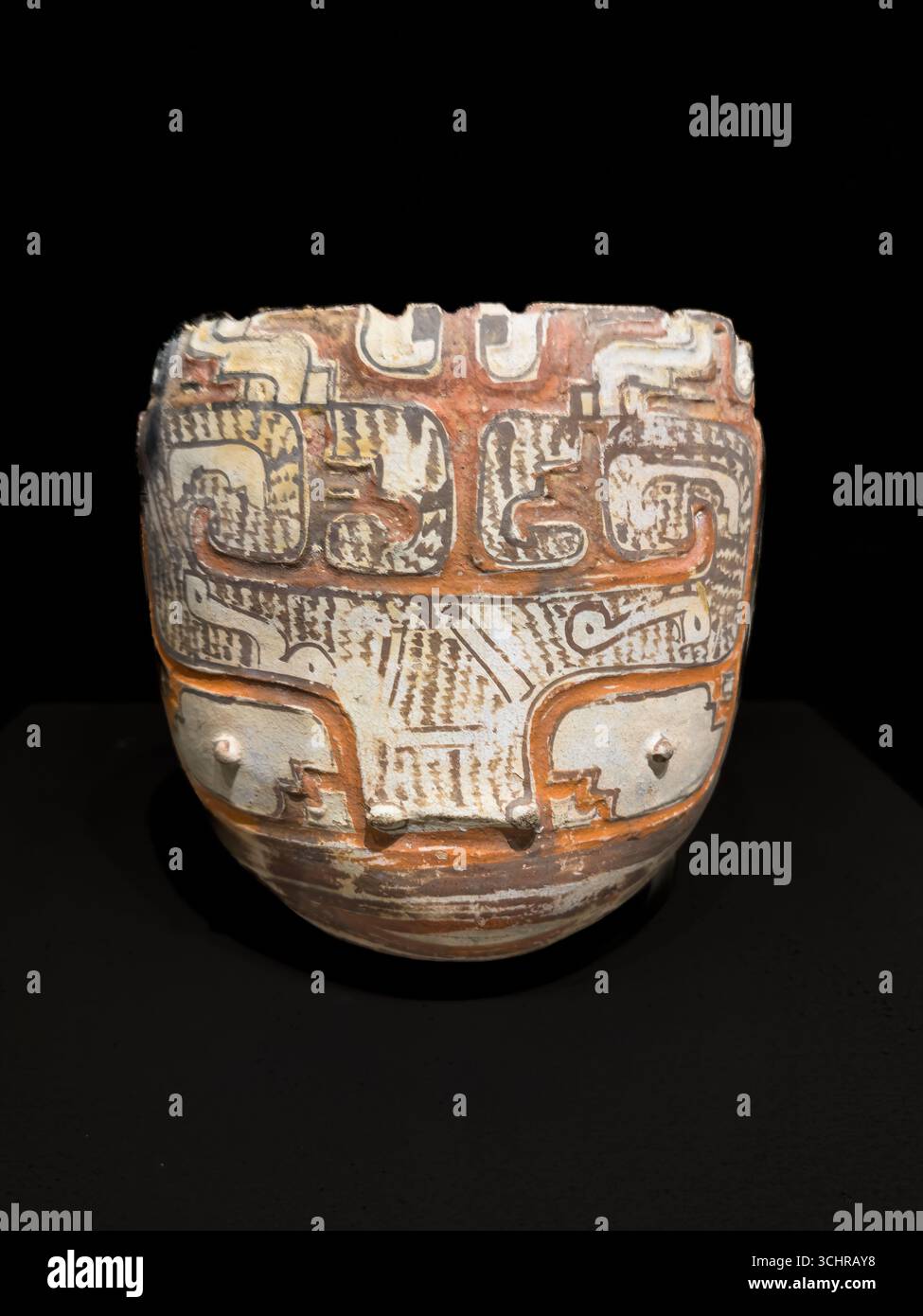 Une urne funéraire en céramique anthropomorphe au Musée national de l'Équateur à Quito, Équateur. Région de Rio Napo, 200 B.C. - 500 A.D. Banque D'Images