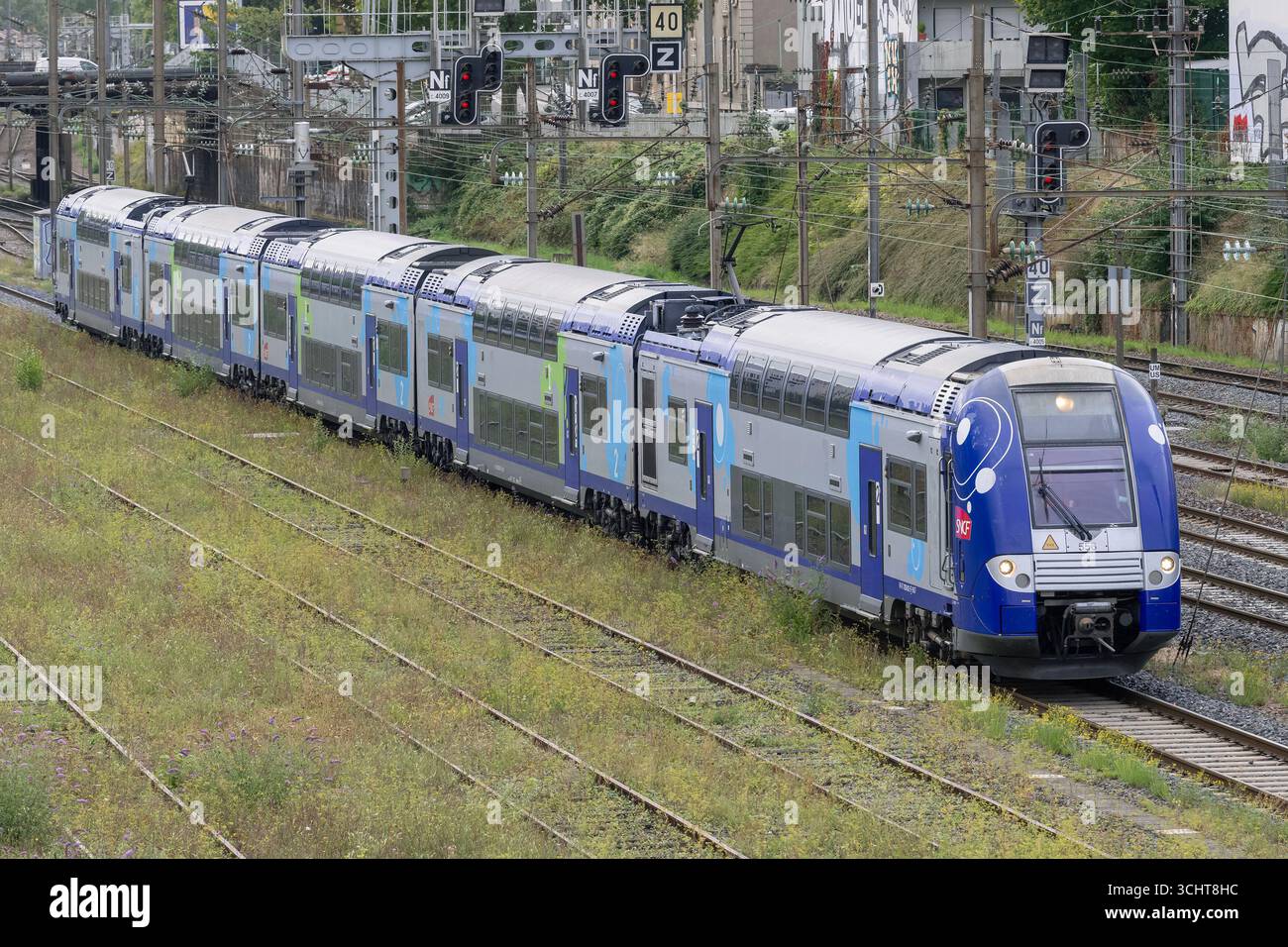 Nancy, France - vue sur une unité multiple électrique Z 26500 arrivant à la gare de Nancy. Banque D'Images