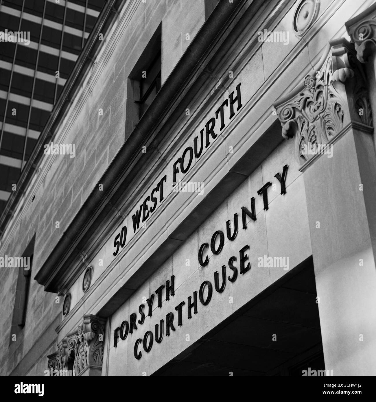 50 West Fourth Winston Salem, NC. Palais de justice du comté de Forsyth, historique. Banque D'Images