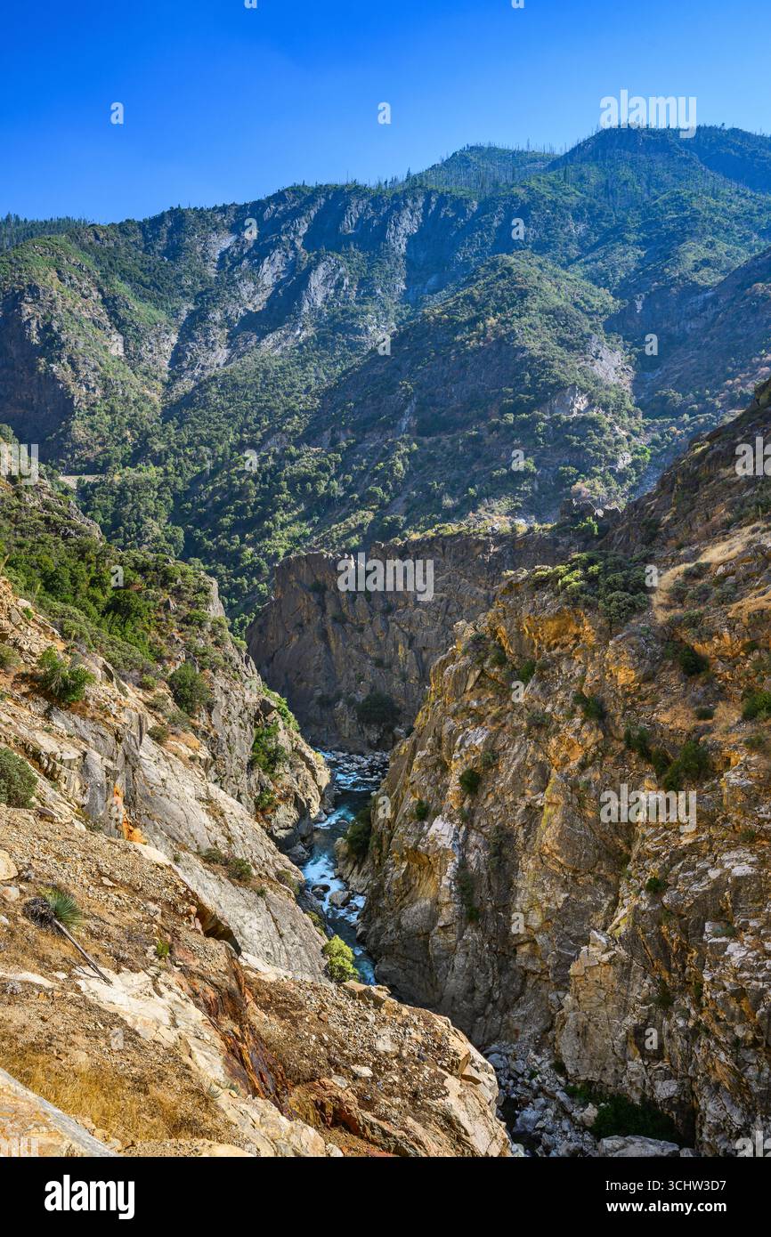 Vues depuis le parc national de Kings Canyon en Californie. Banque D'Images