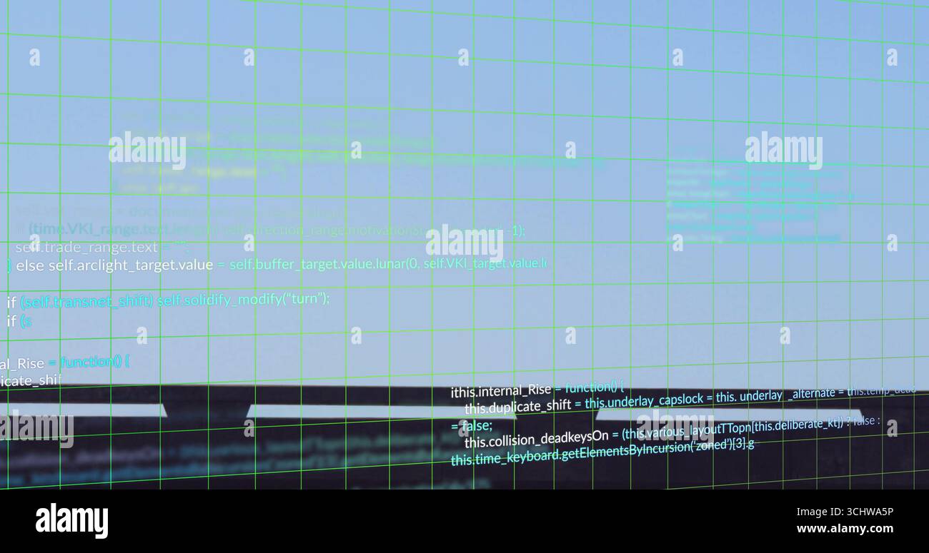 Affichage des blocs de code source défilant à l'écran dans le bureau sombre, avec superposition de grille verte Banque D'Images