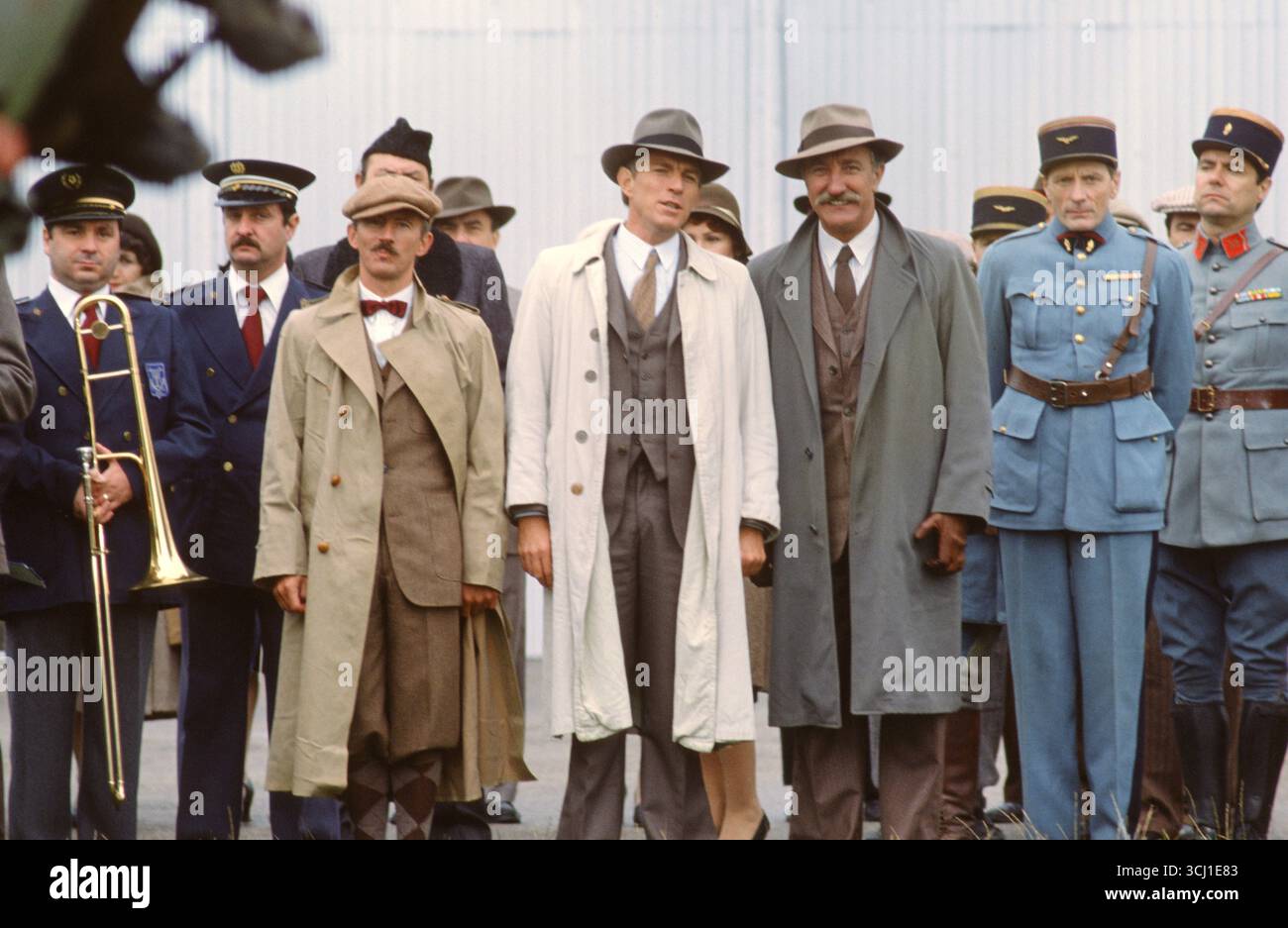 Les Brigades du Tigre, saison 6, épisode 5 : 'la fille de l'air'. Jean-Paul Tribout, Jean-Claude Bouillon, Pierre Maguelon. Novembre 1983 Banque D'Images