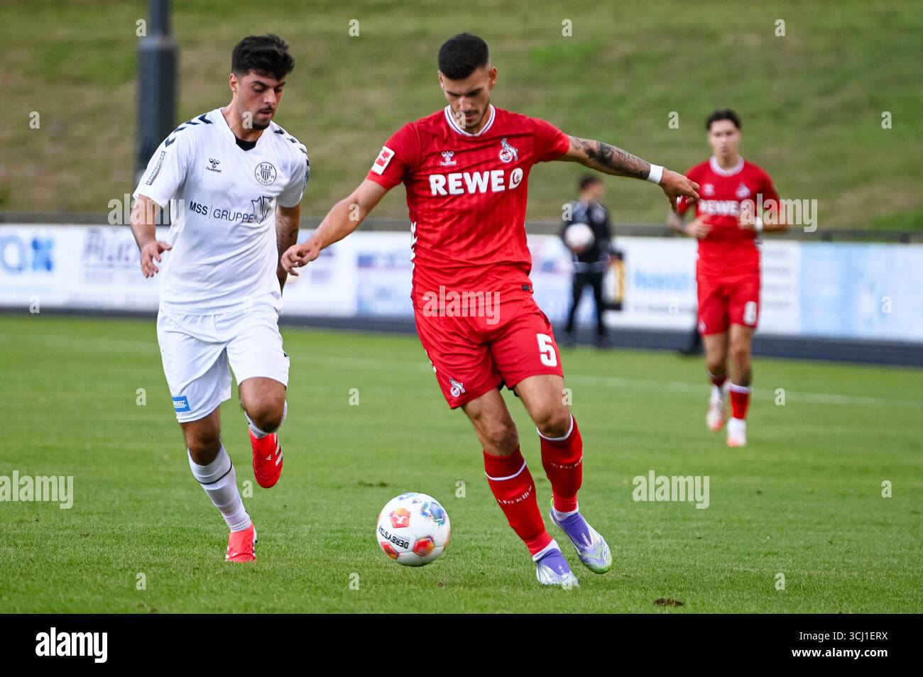 Tom Krauß (1. FC Köln), Freundschaftsspiel, ETB Schwarz-Weiß Essen - 1. FC Köln AM 03. Septembre 2025 im Stadion am Uhlenkrug, Essen. Béquille 1 :9 vor 1,216 Zuschauern Banque D'Images