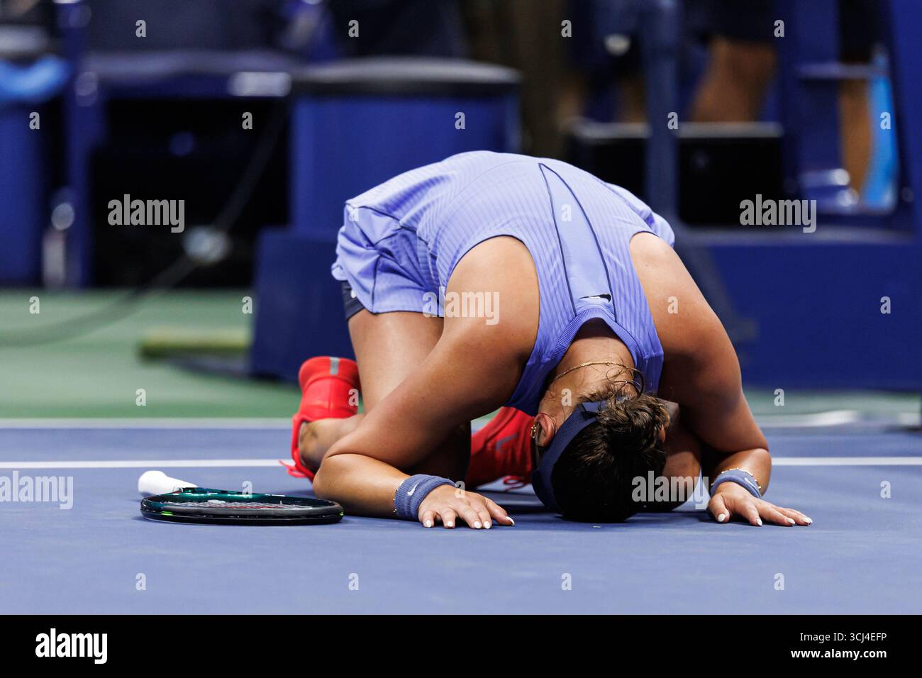 Queens, États-Unis. 04th Sep, 2025. Queens, New York. 04 septembre 2025 : Amanda Anisimova (USA) bat Naomi Osaka (JPN) lors de l'US Open 2025. Crédit : Corleve/Alamy Live News Banque D'Images