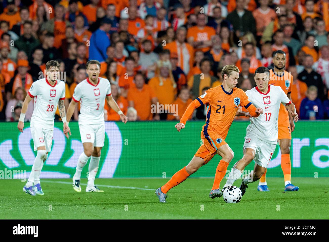 Rotterdam, pays-Bas. 04th Sep, 2025. ROTTERDAM, 04-09-2025, Stadium de Kuip, saison 2025/2026, qualification pour la Coupe du monde de la FIFA entre les pays-Bas et la Pologne. Sebastian Szymanski, Matty Cash, Frenkie de Jong et Cody Gakpo, joueur néerlandais (photo Pro Shots/Sipa USA) crédit : Sipa US/Alamy Live News Banque D'Images