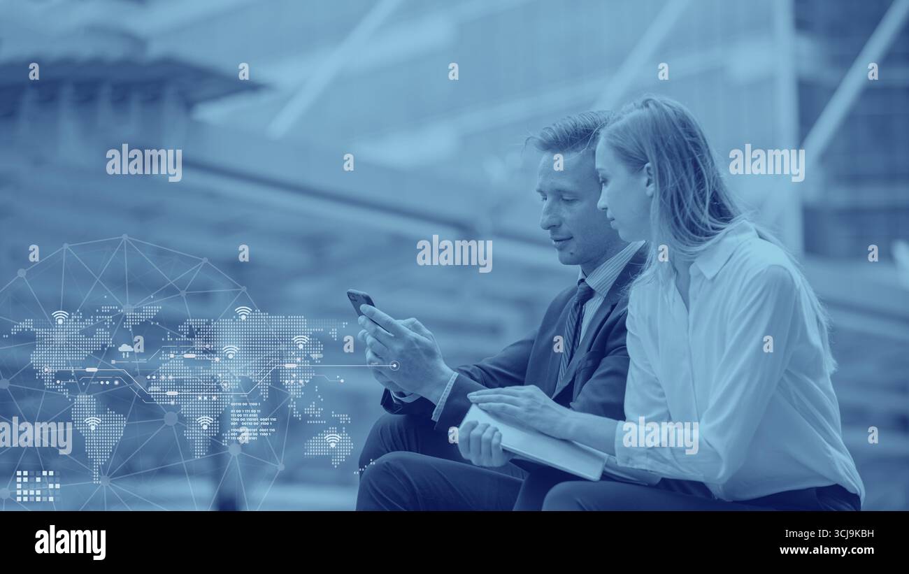 Les gens d'affaires avec smartphone dans le monde entier en ligne 5G, connexion 6G Business Digital Advance Technology concept d'arrière-plan de connectivité Banque D'Images