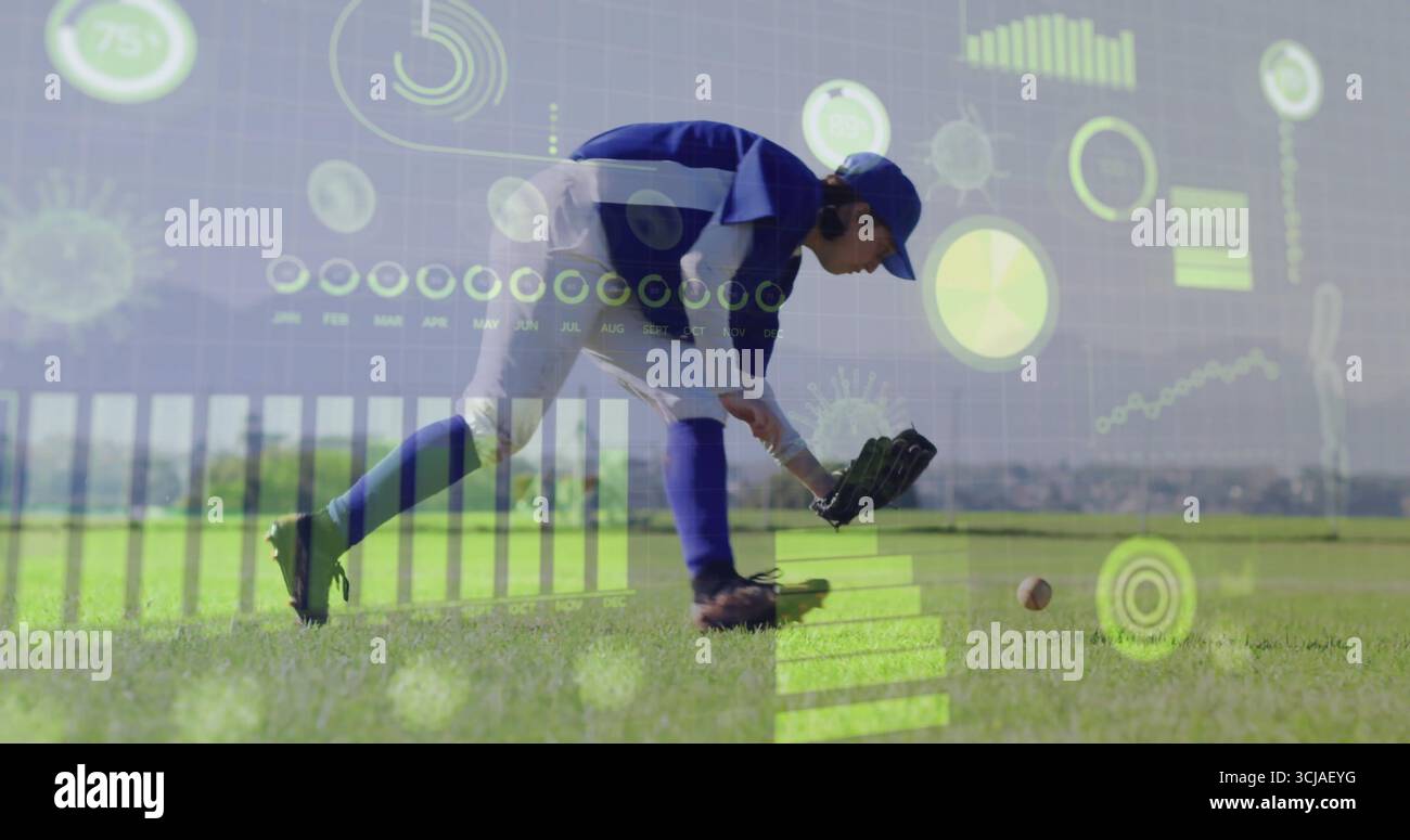 Joueur de baseball accroupi dans une balle de terrain uniforme bleu-blanc dans le champ extérieur avec superposition de données de gant Banque D'Images
