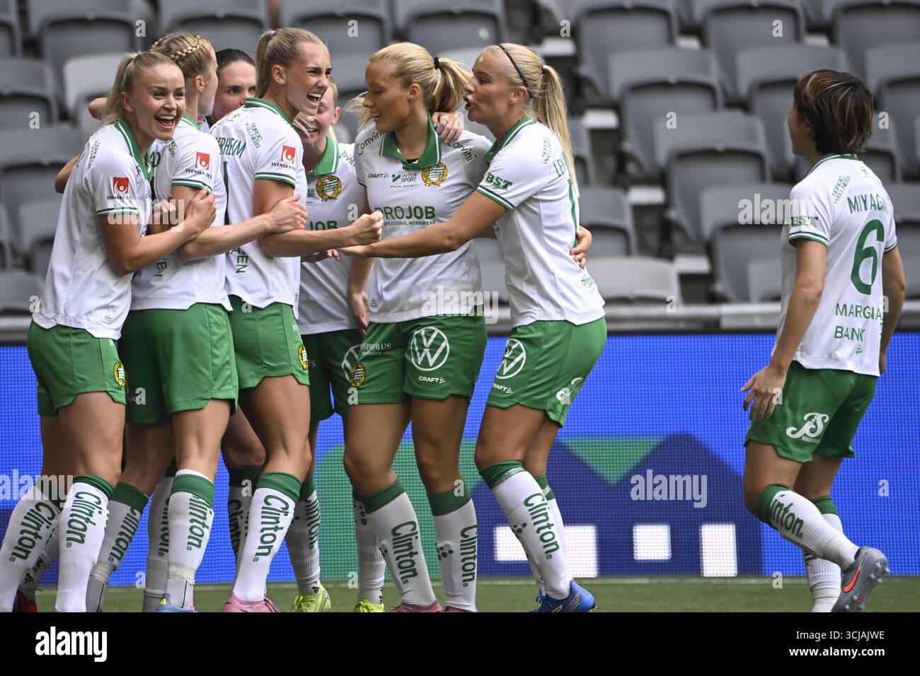 Stockholm, Suède. 06 septembre 2025. STOCKHOLM, SUÈDE 20250906Simone Boye Sørensen de Hammarby célèbre le but 1-0 d'Ellen Wangerheim lors du match de football suédois féminin de samedi entre Hammarby IF et Malmö FF à la 3Arena. Photo : Henrik Montgomery/TT/Code 10060 crédit : TT News Agency/Alamy Live News Banque D'Images