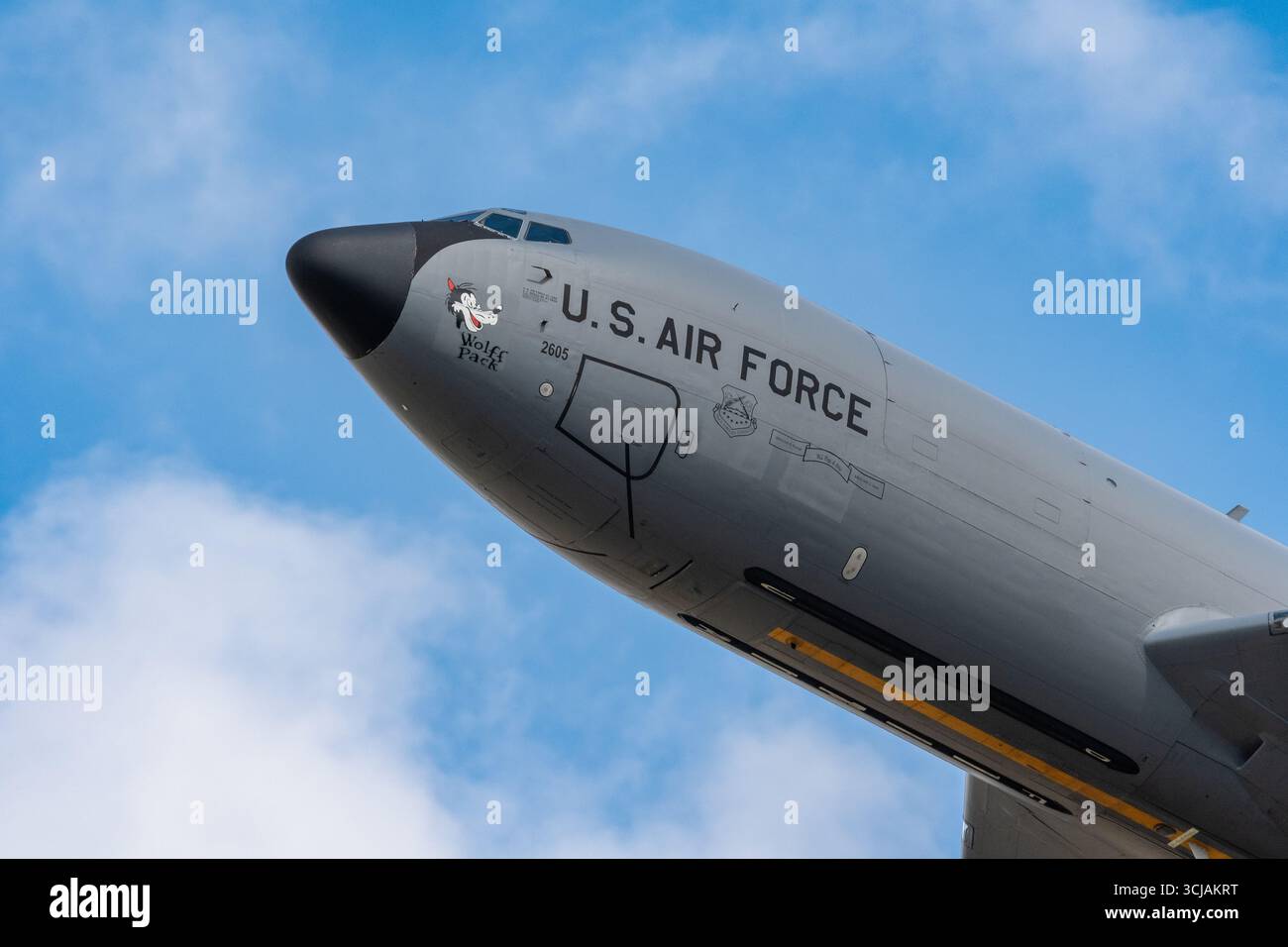 57-2605 - le Boeing KC-135 Stratotanker de l'USAF décolle de la RAF Mildenhall, dans le Suffolk, au Royaume-Uni Banque D'Images