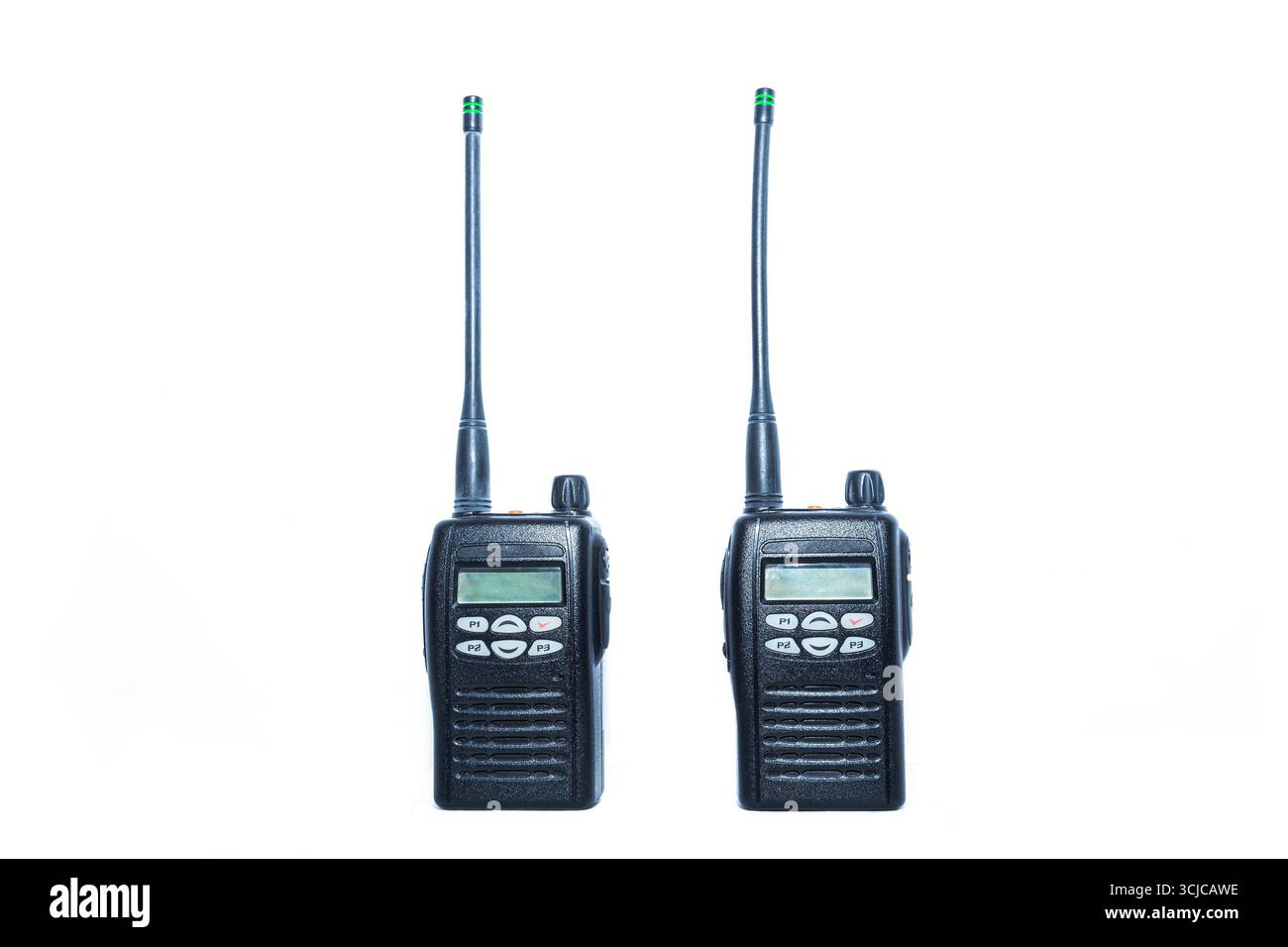 Deux nouveaux talkies-walkies portables isolés sur fond blanc. Banque D'Images