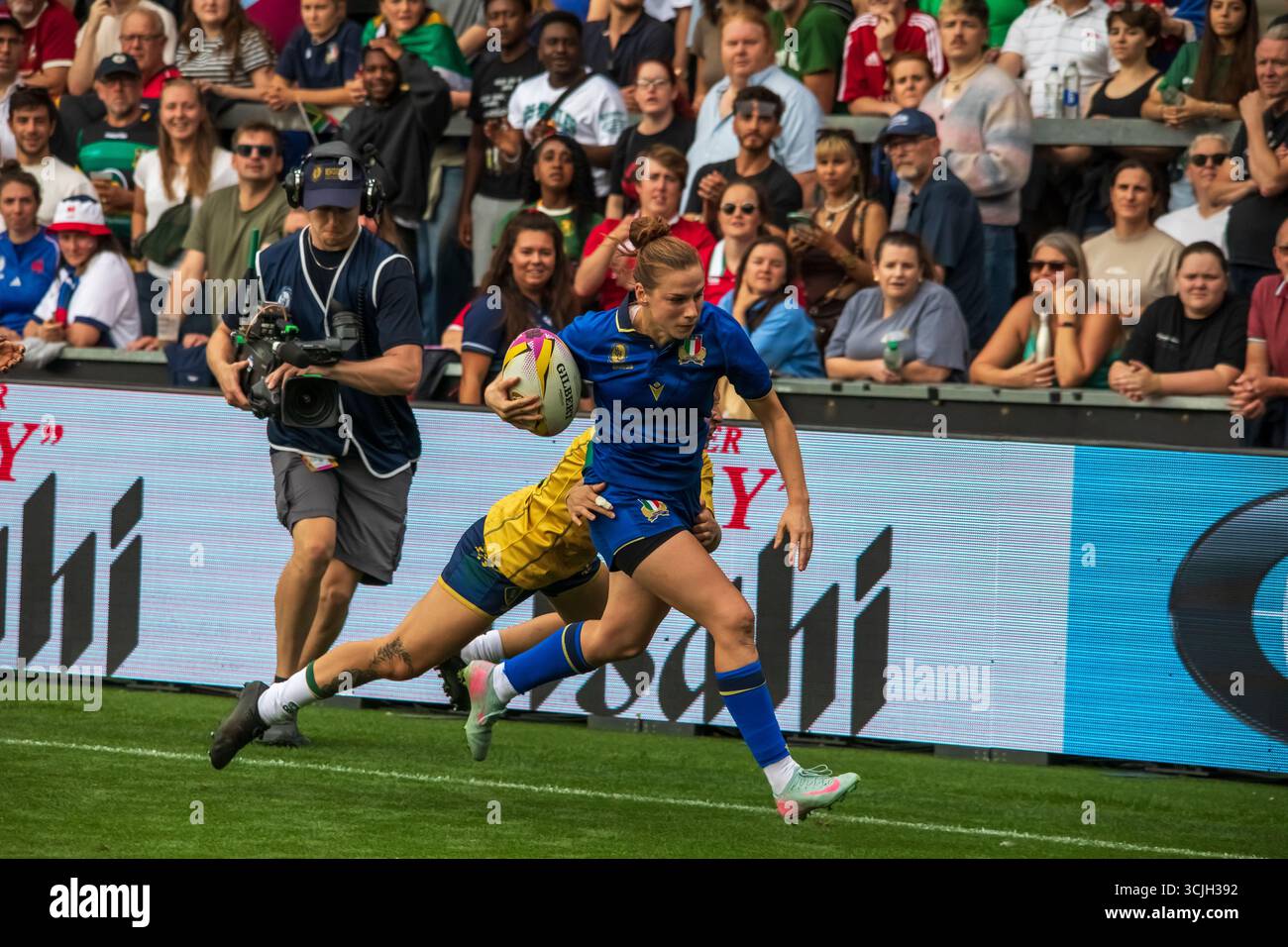 Northampton, Royaume-Uni, le 7 septembre 2025 Edna Santini participe à un essai pour l'Italie contre le Brésil dans la poule d, Coupe du monde de rugby féminin, Cinch Stadium, Franklins Gardens, Northampton, Royaume-Uni. Alex Williams / Alamy Live News Banque D'Images