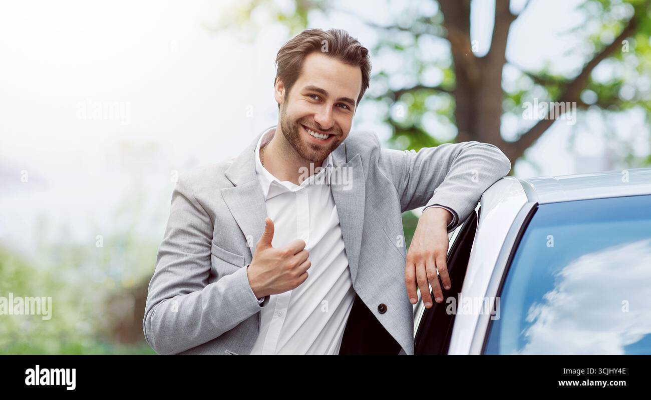 Excellente qualité de voiture, approbation, auto blog et travail dans la concession Banque D'Images