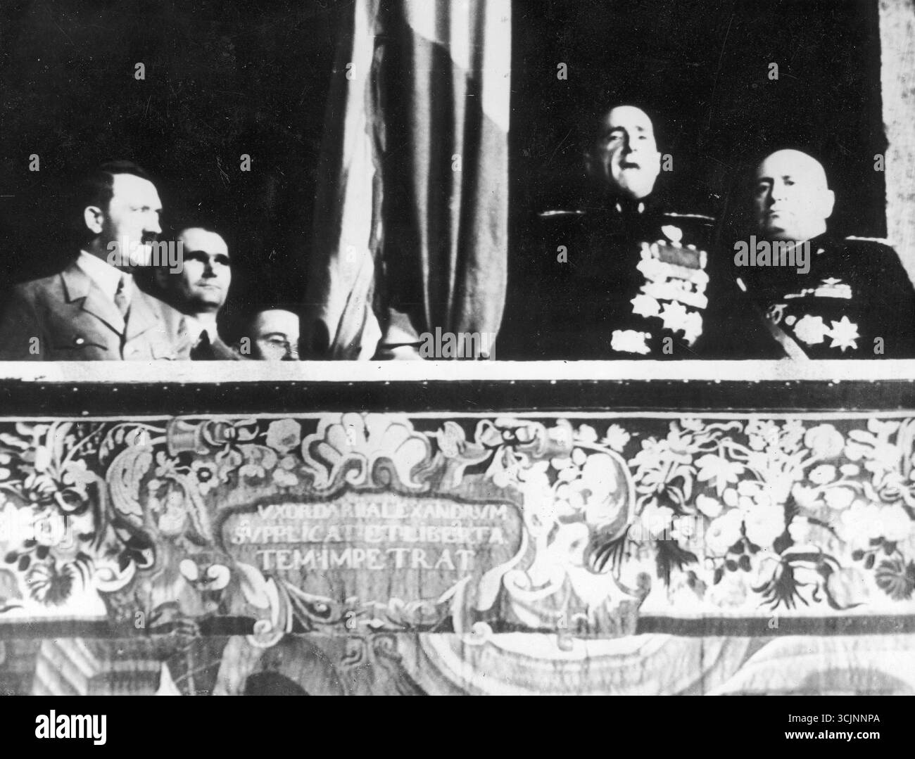 Spectateurs Adolf Hitler et Benito Mussolini à Rome, le 15 mai 1938 Banque D'Images