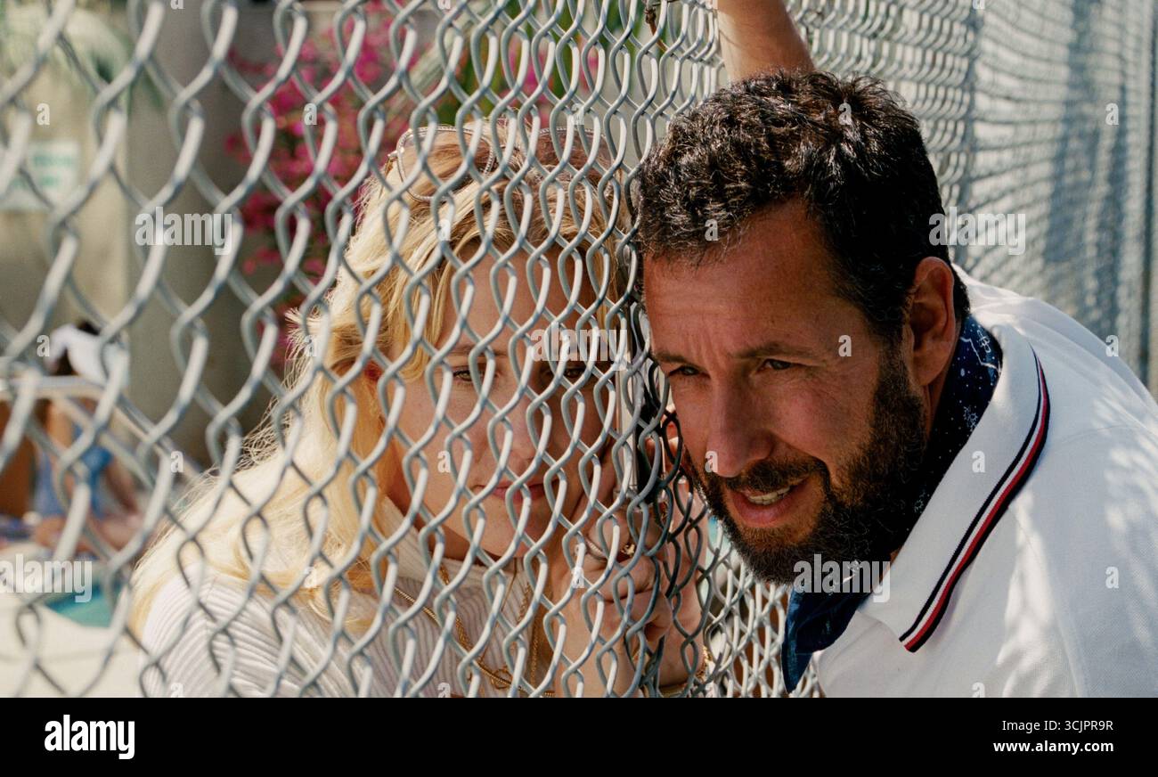 ADAM SANDLER et GRETA GERWIG dans JAY KELLY (2025), réalisé par NOAH BAUMBACH. Crédit : Heyday films / NBGG Pictures / Pascal Pictures / album Banque D'Images