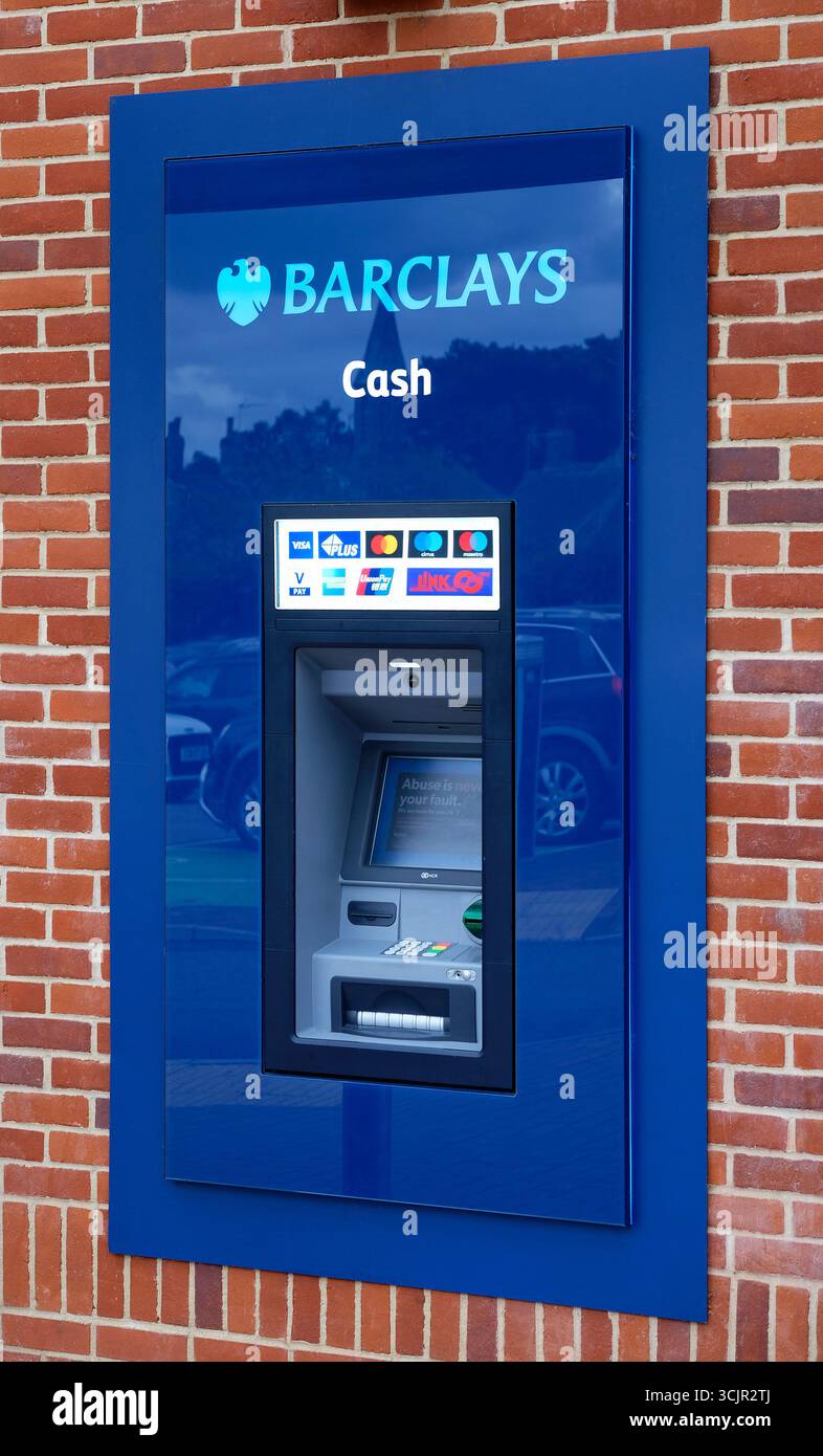 new barclays bank atm distributeur automatique de billets, norfolk, angleterre Banque D'Images