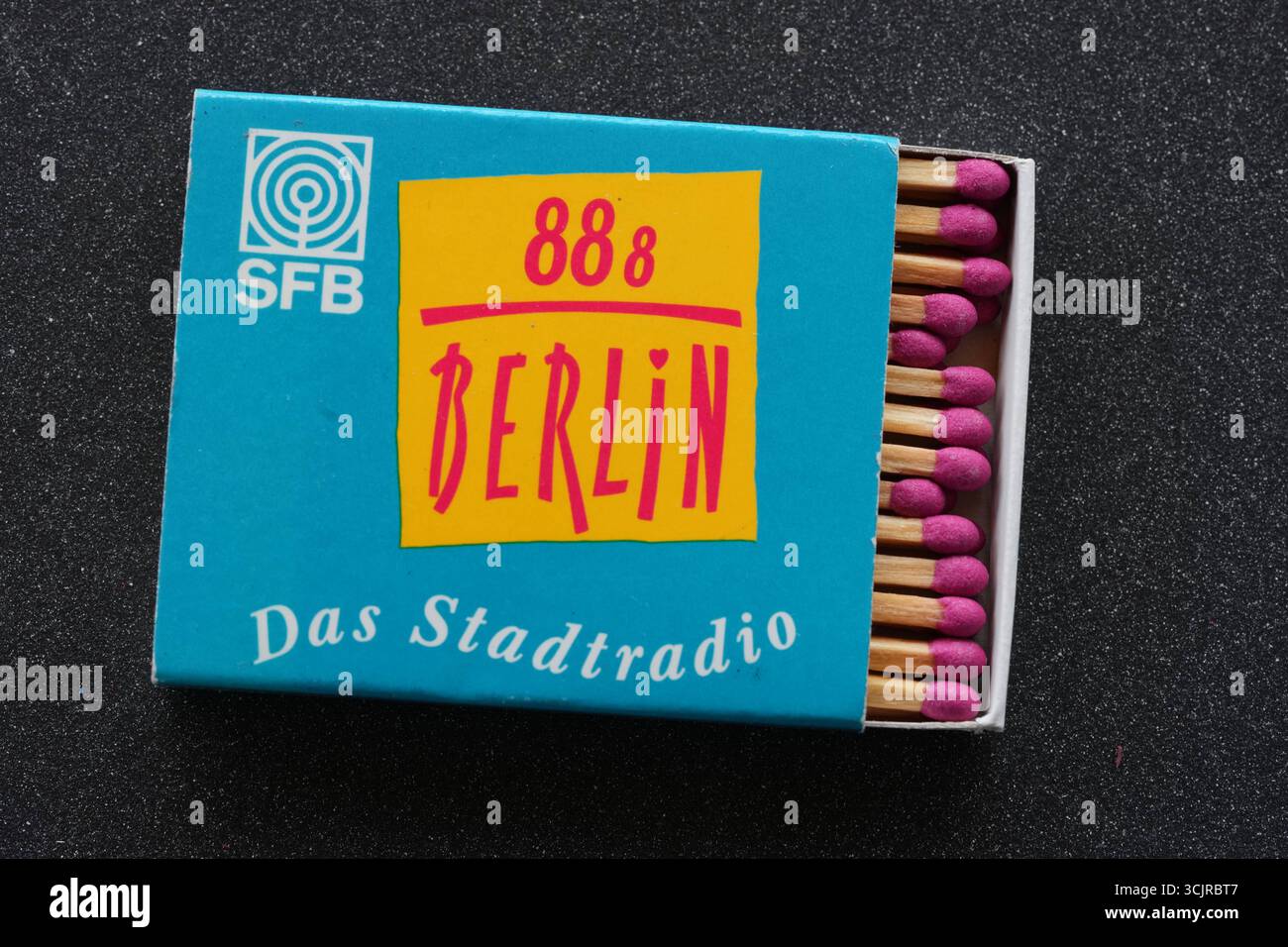 Streichnölzer GER, 20250906, Symbolbild, Stadtradio 88,8, SFB *** Streichnölzer GER, 20250906, image symbolique, Stadtradio 88,8, SFB Banque D'Images