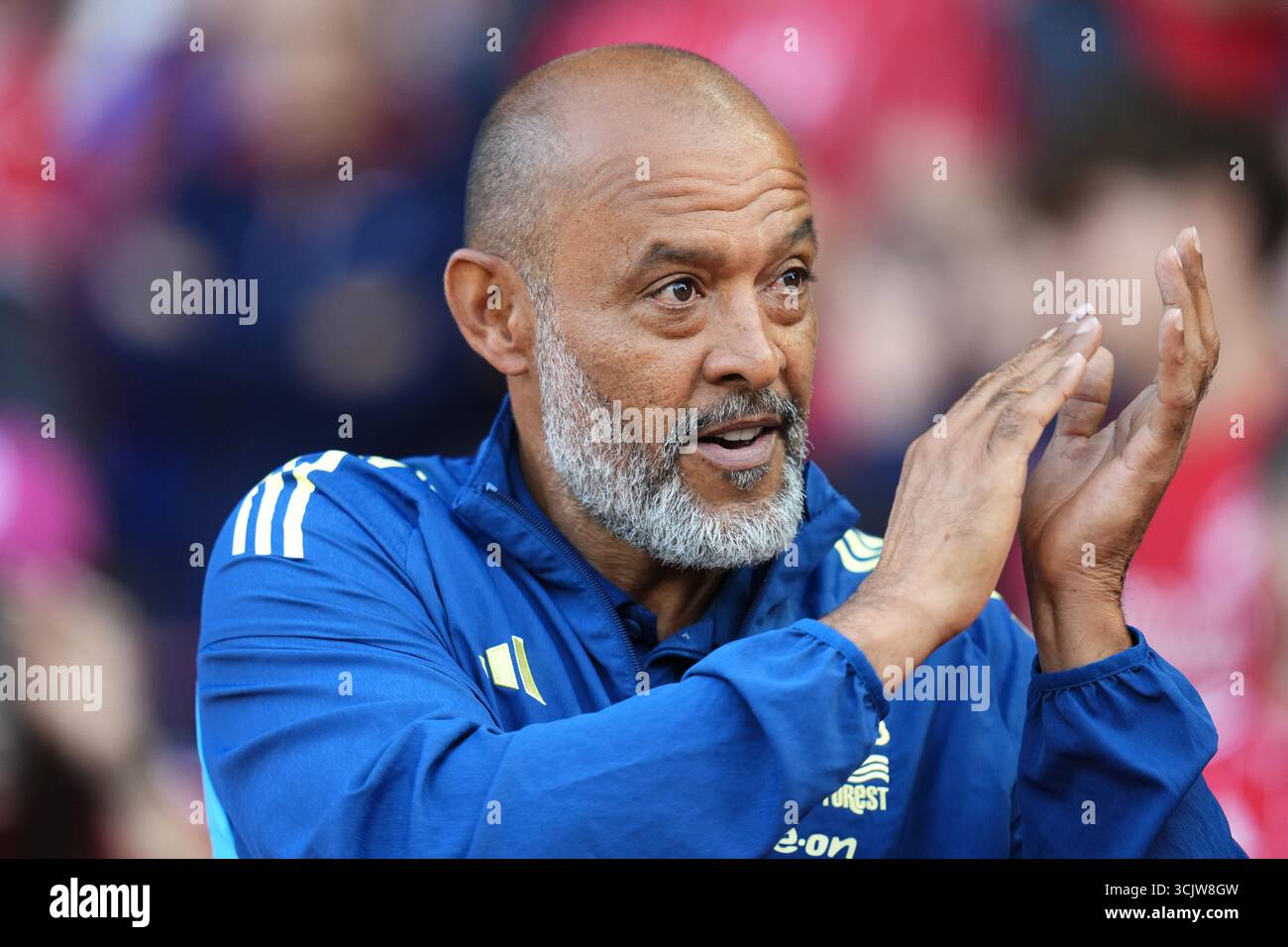 Dossier photo du 09/09/25 de Nuno Espirito Santo. Nottingham Forest a limogé l'entraîneur-chef Nuno Espirito Santo à la suite d'une rupture de sa relation avec le propriétaire du club Evangelos Marinakis. Date d'émission : mardi 9 septembre 2025. Banque D'Images