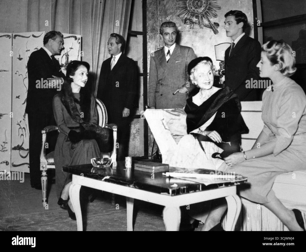 Réception élégante à la maison, Italie des années 1950 Banque D'Images